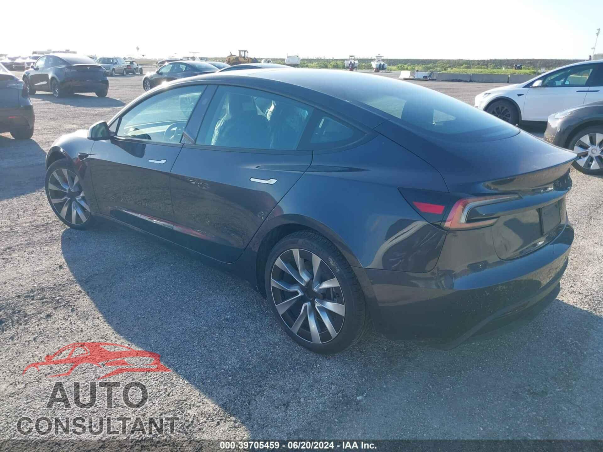 TESLA MODEL 3 2024 - 5YJ3E1EA7RF752668