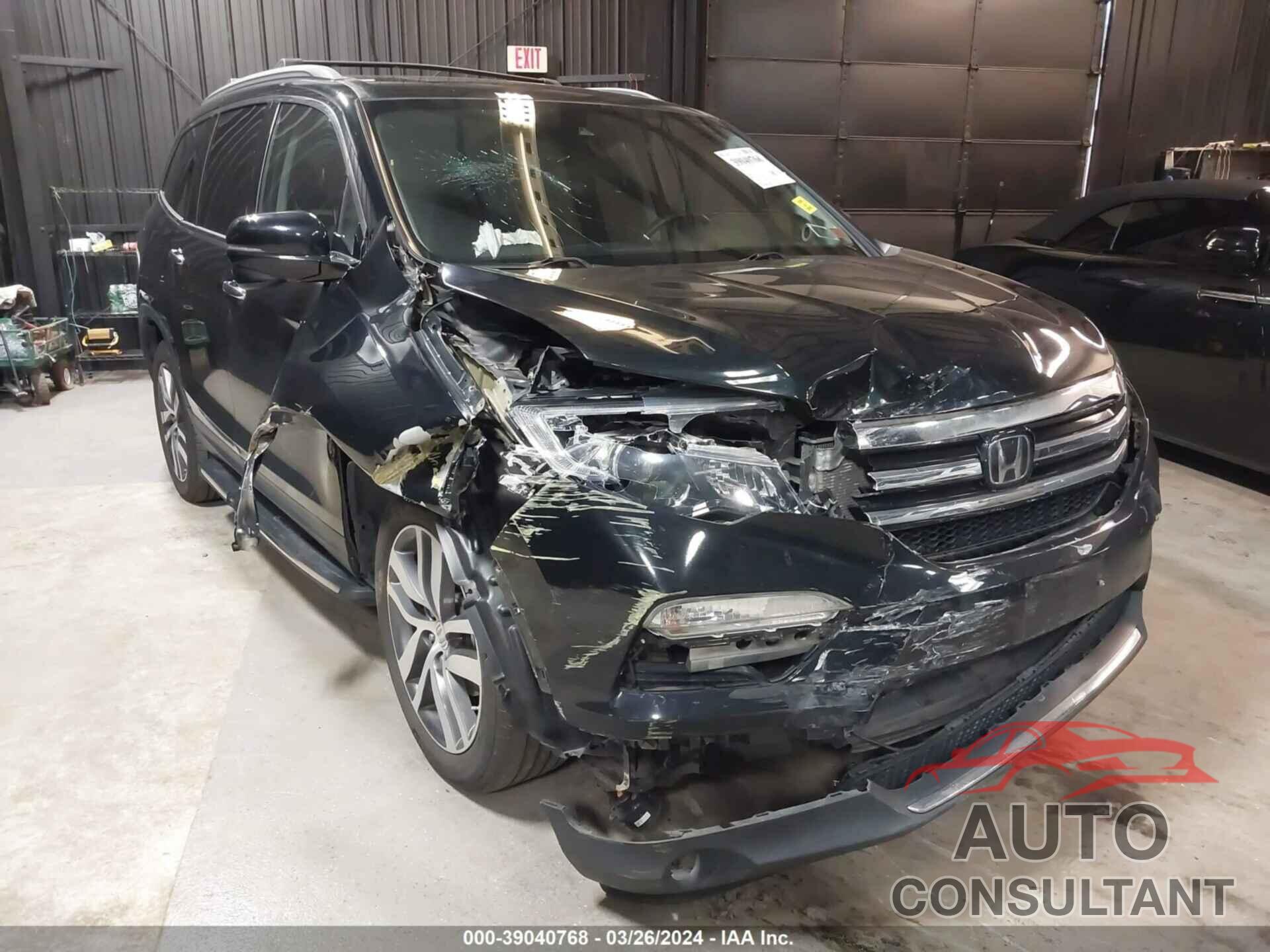 HONDA PILOT 2017 - 5FNYF6H93HB016553