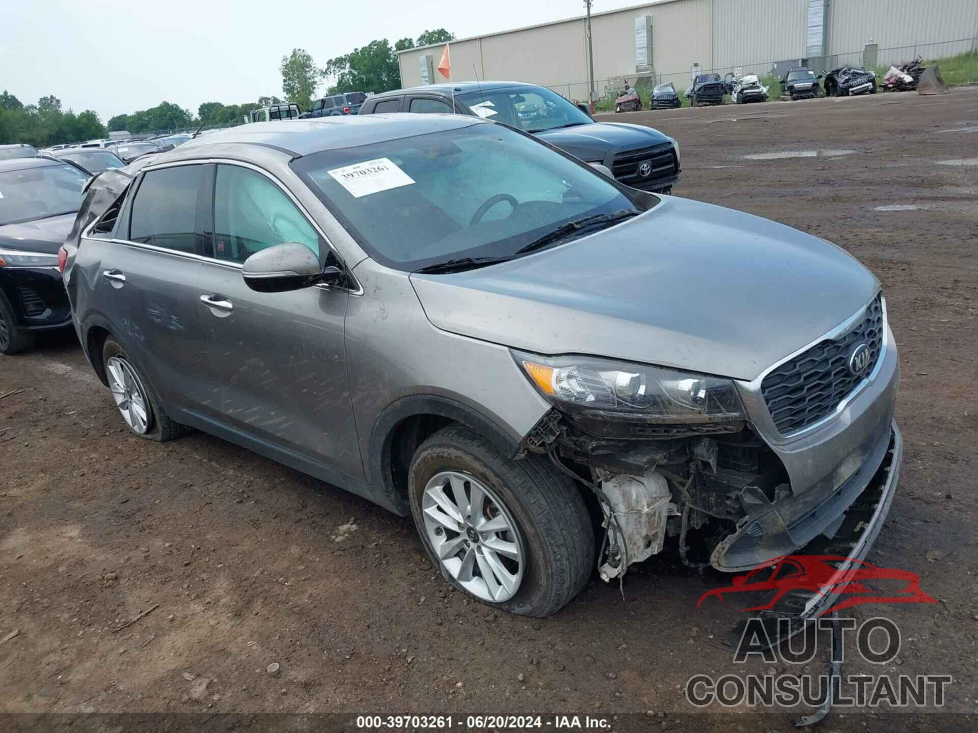 KIA SORENTO 2019 - 5XYPG4A39KG528529