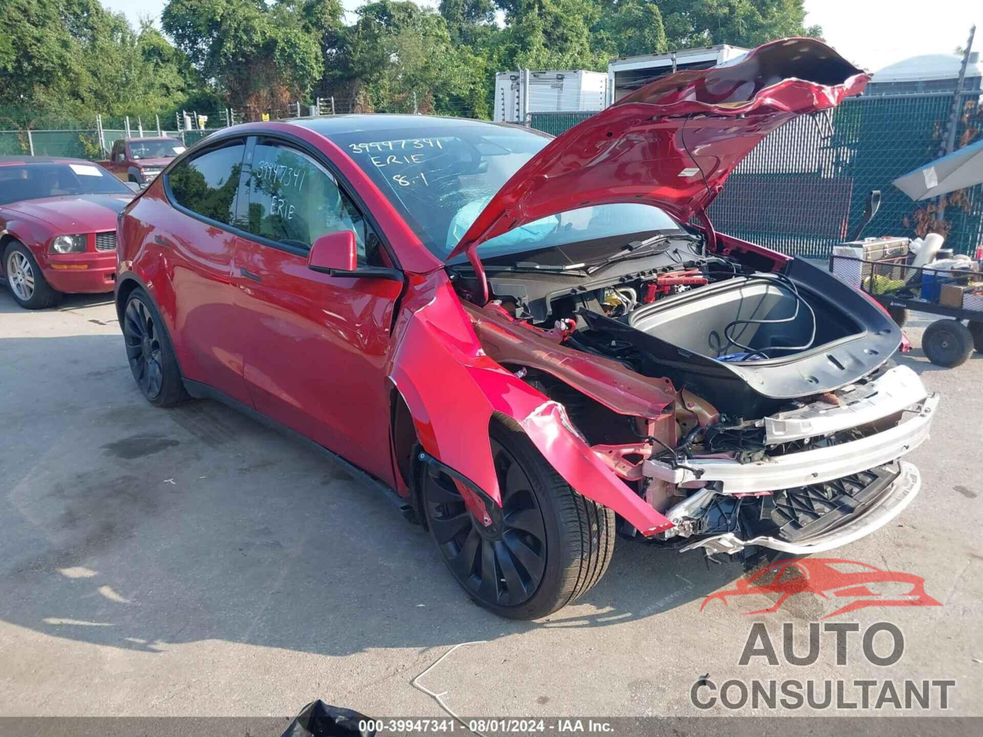 TESLA MODEL Y 2023 - 7SAYGDEF1PF788532