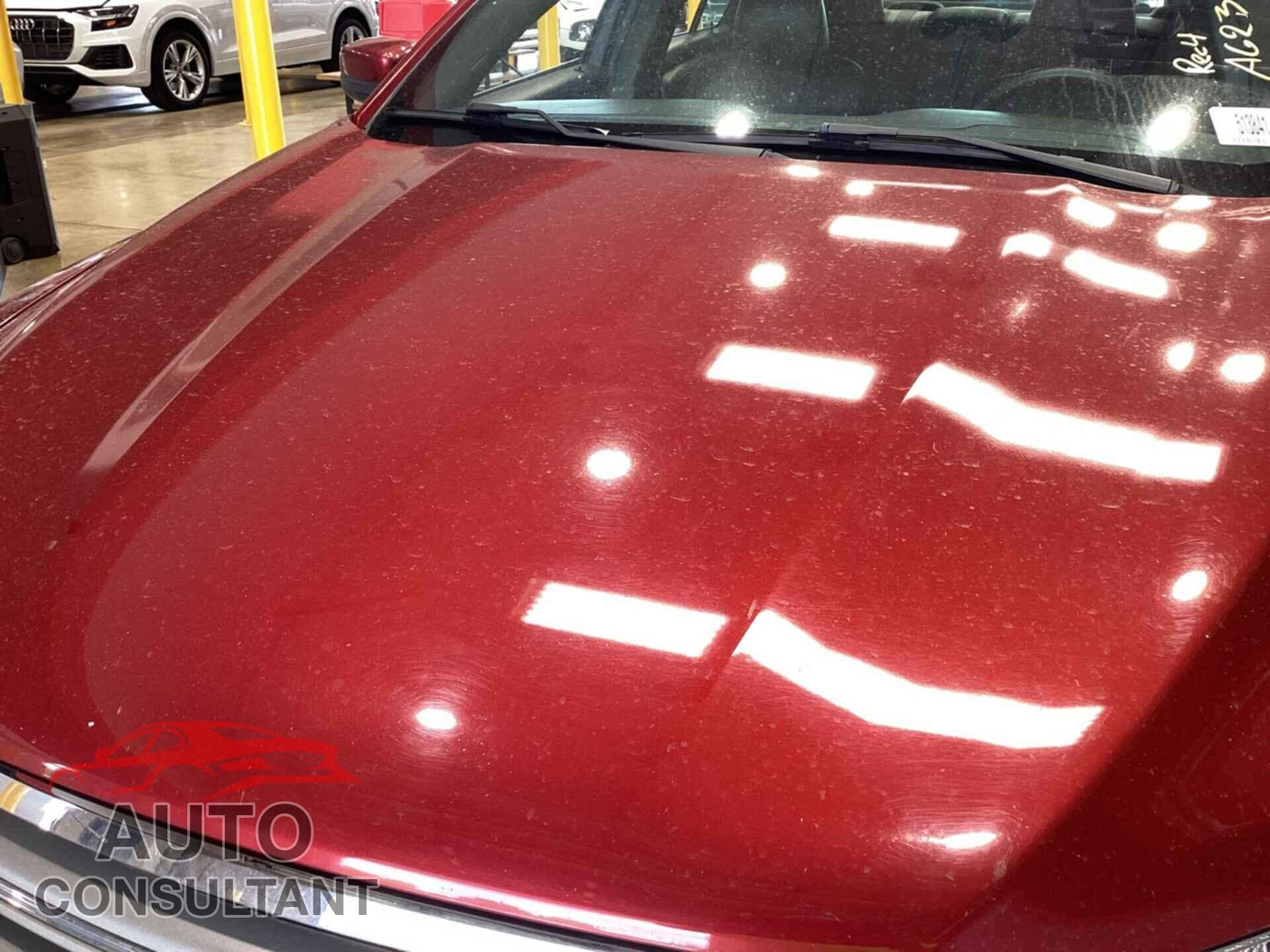 FORD TAURUS 2018 - 1FAHP2E88JG105103