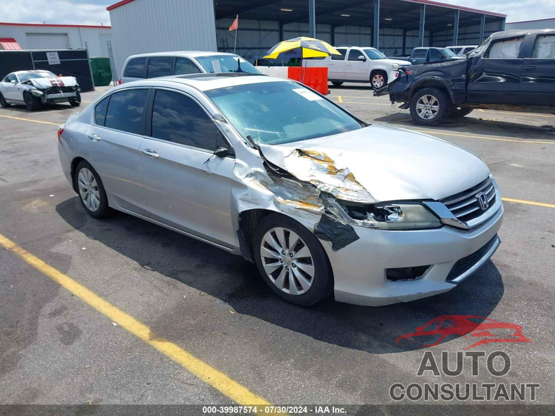 HONDA ACCORD 2013 - 1HGCR2F82DA136580