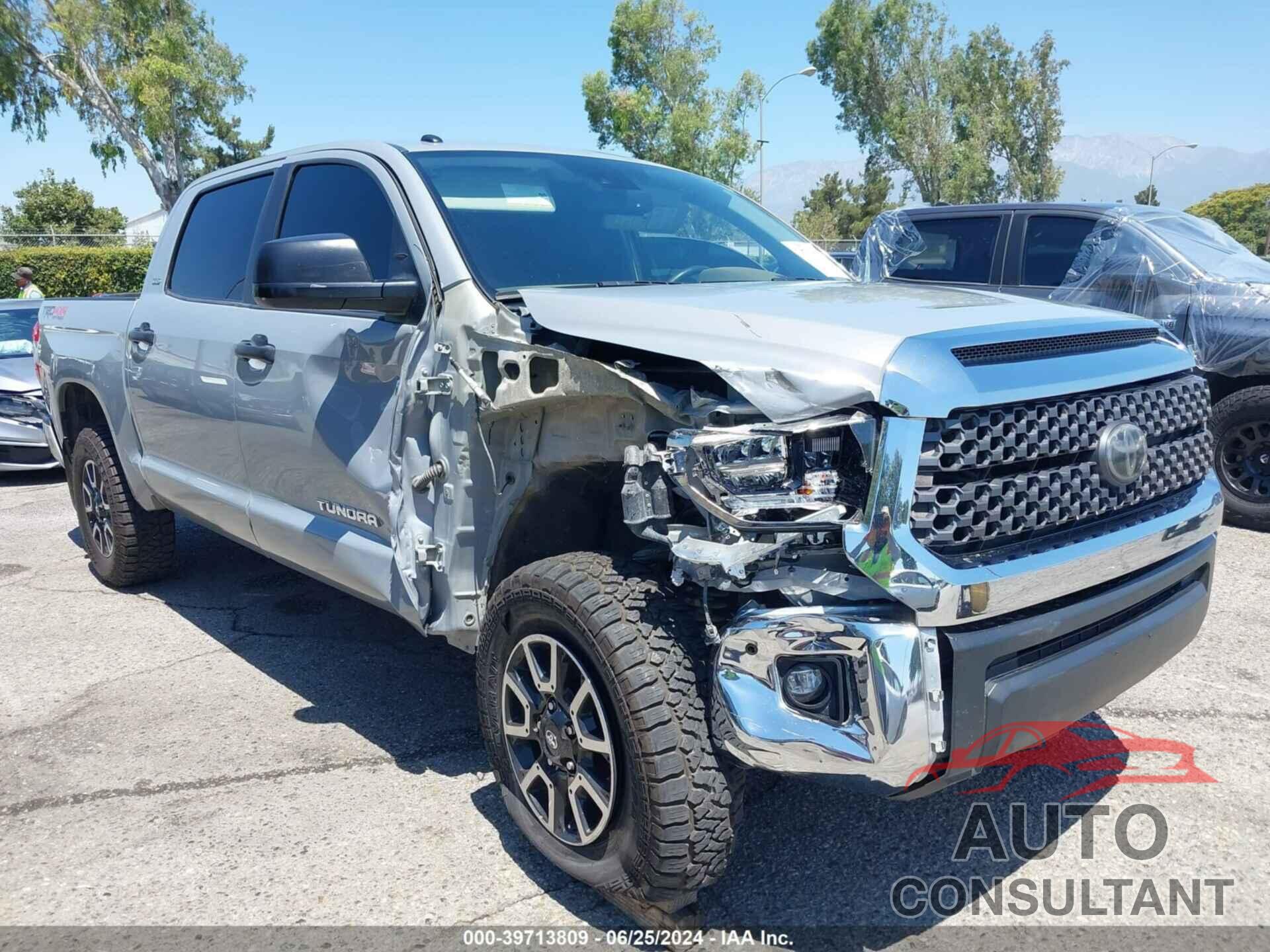 TOYOTA TUNDRA 2018 - 5TFDY5F12JX774718