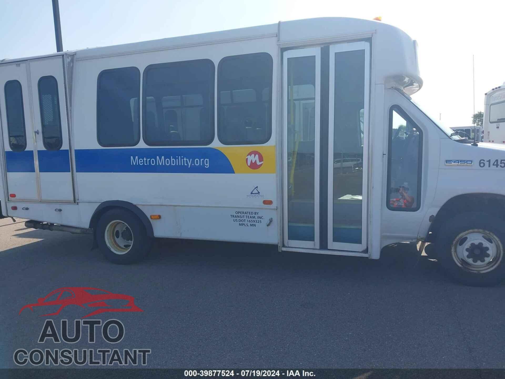 FORD ECONOLINE 2016 - 1FDFE4FS5GDC45306