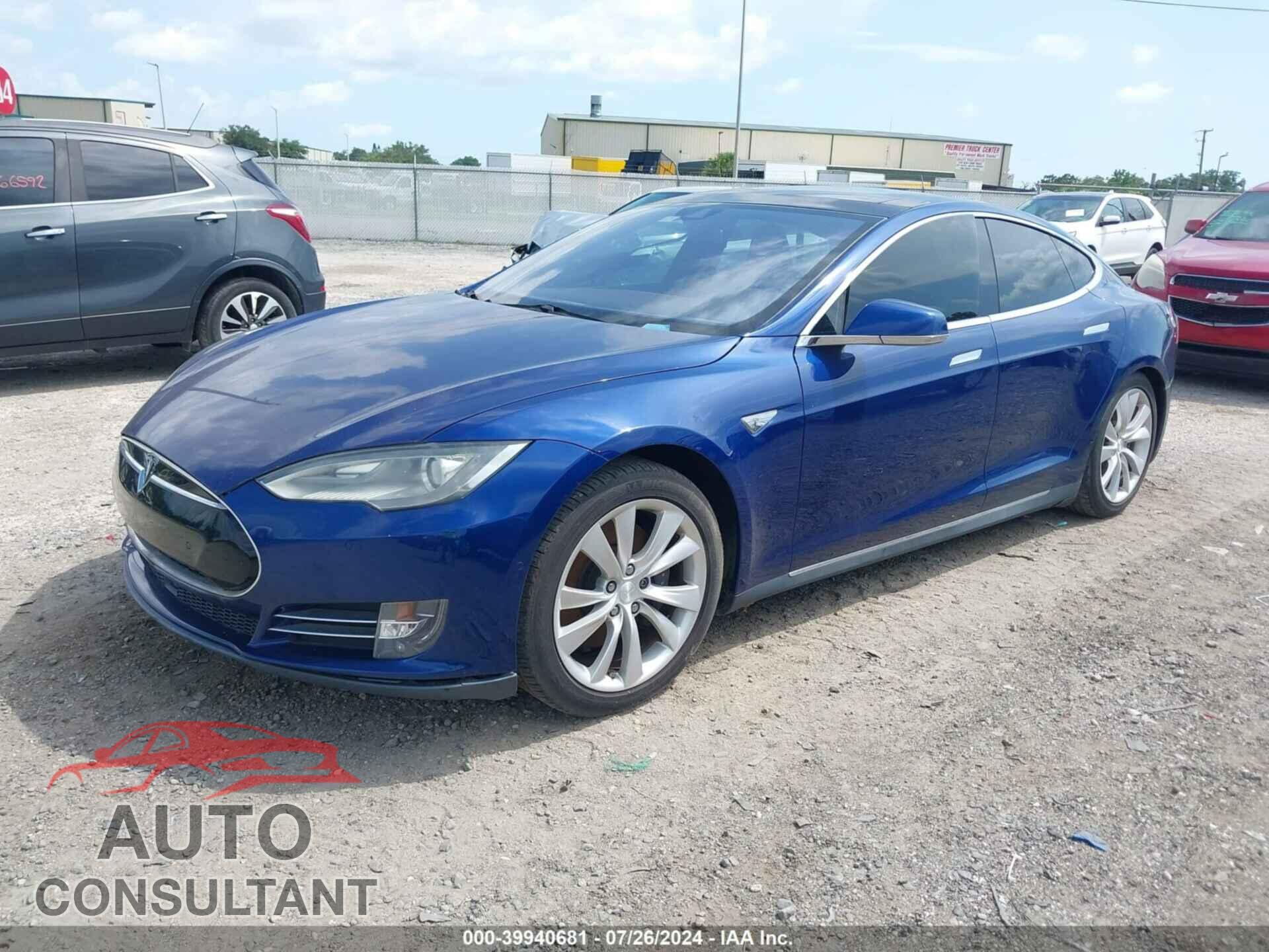 TESLA MODEL S 2016 - 5YJSA1E26GF128504