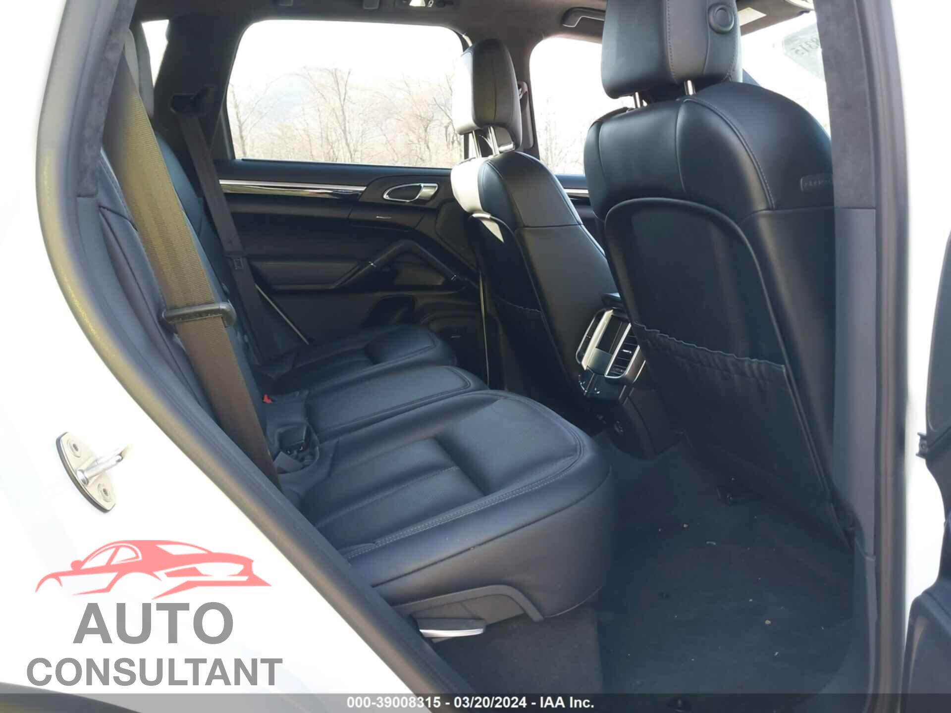 PORSCHE CAYENNE 2018 - WP1AD2A23JLA80512