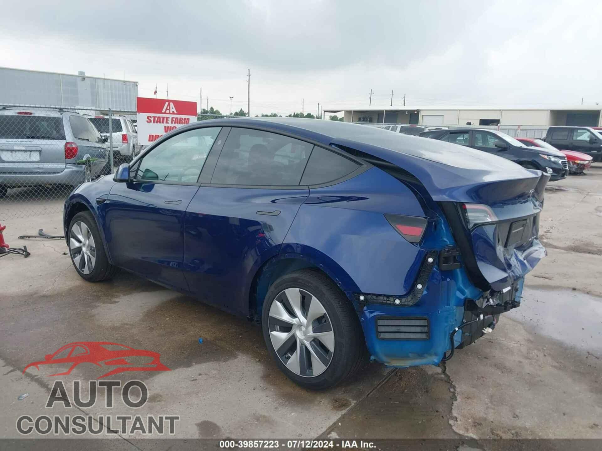 TESLA MODEL Y 2023 - 7SAYGAEE9PF869381
