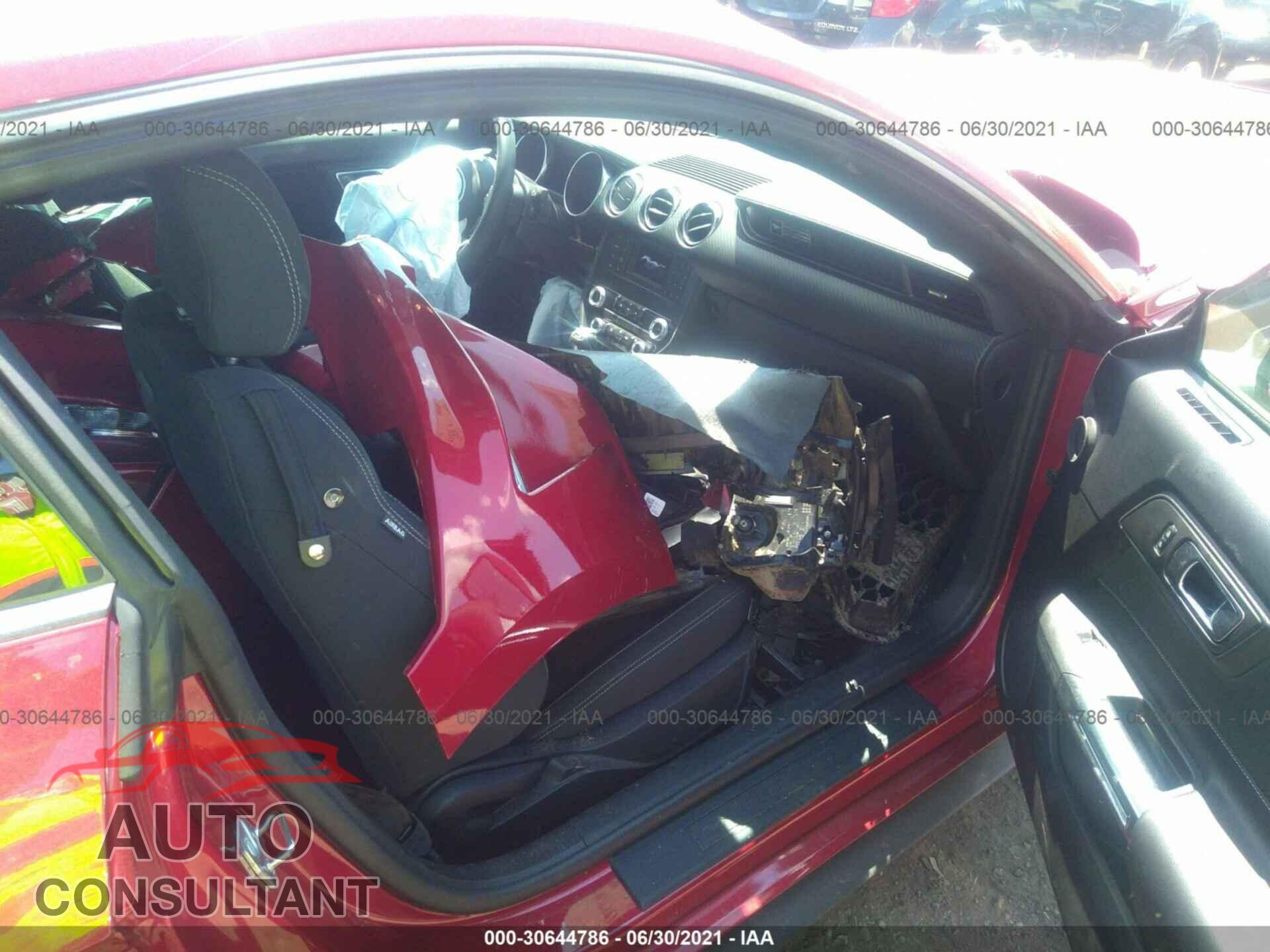 FORD MUSTANG 2020 - 1FA6P8TH0L5190496