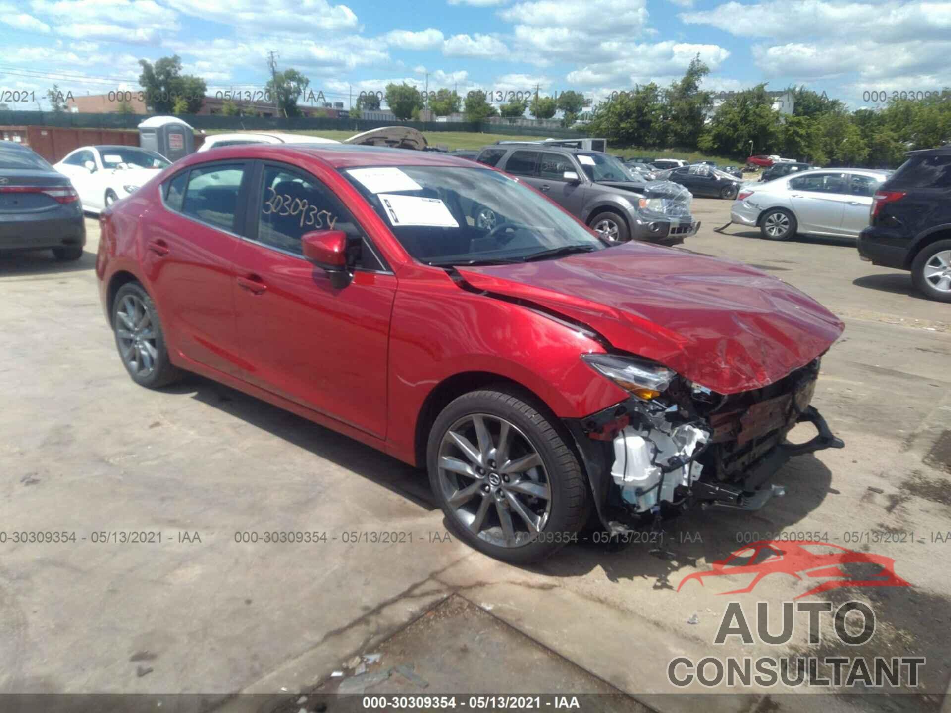 MAZDA MAZDA3 4-DOOR 2018 - 3MZBN1V36JM259137