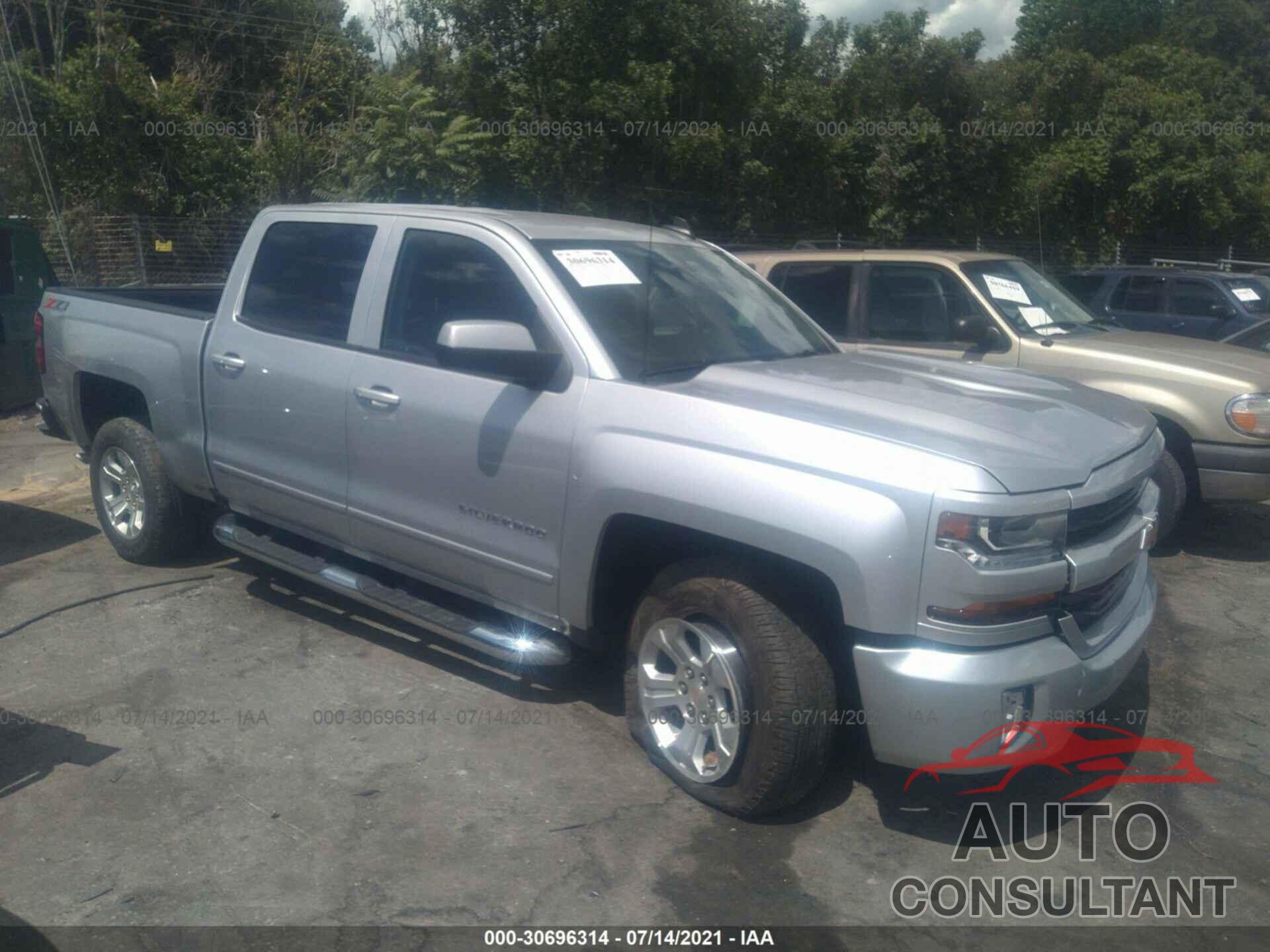 CHEVROLET SILVERADO 1500 2018 - 3GCUKRECXJG551679