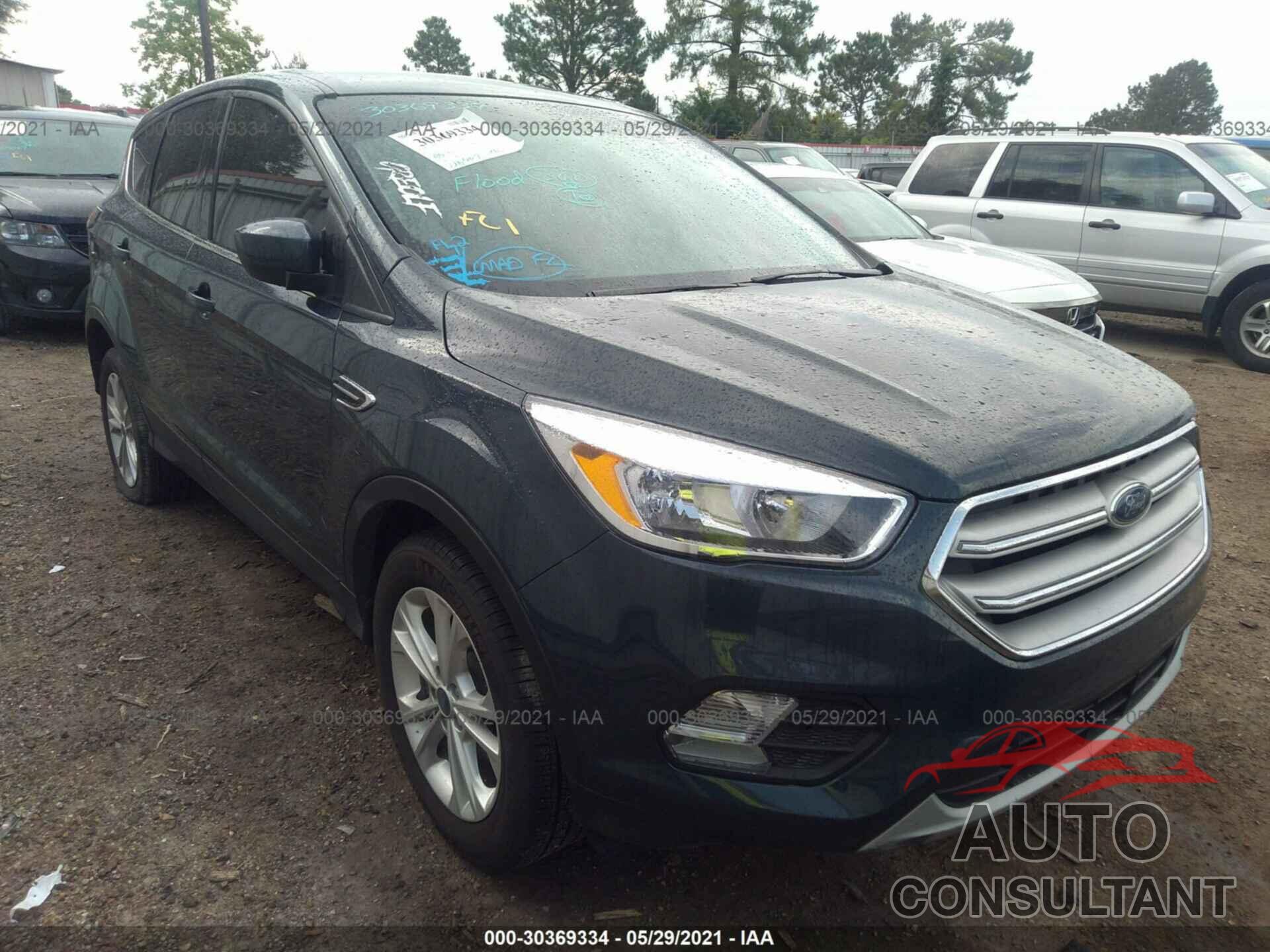 FORD ESCAPE 2019 - 1FMCU0GD5KUC20087