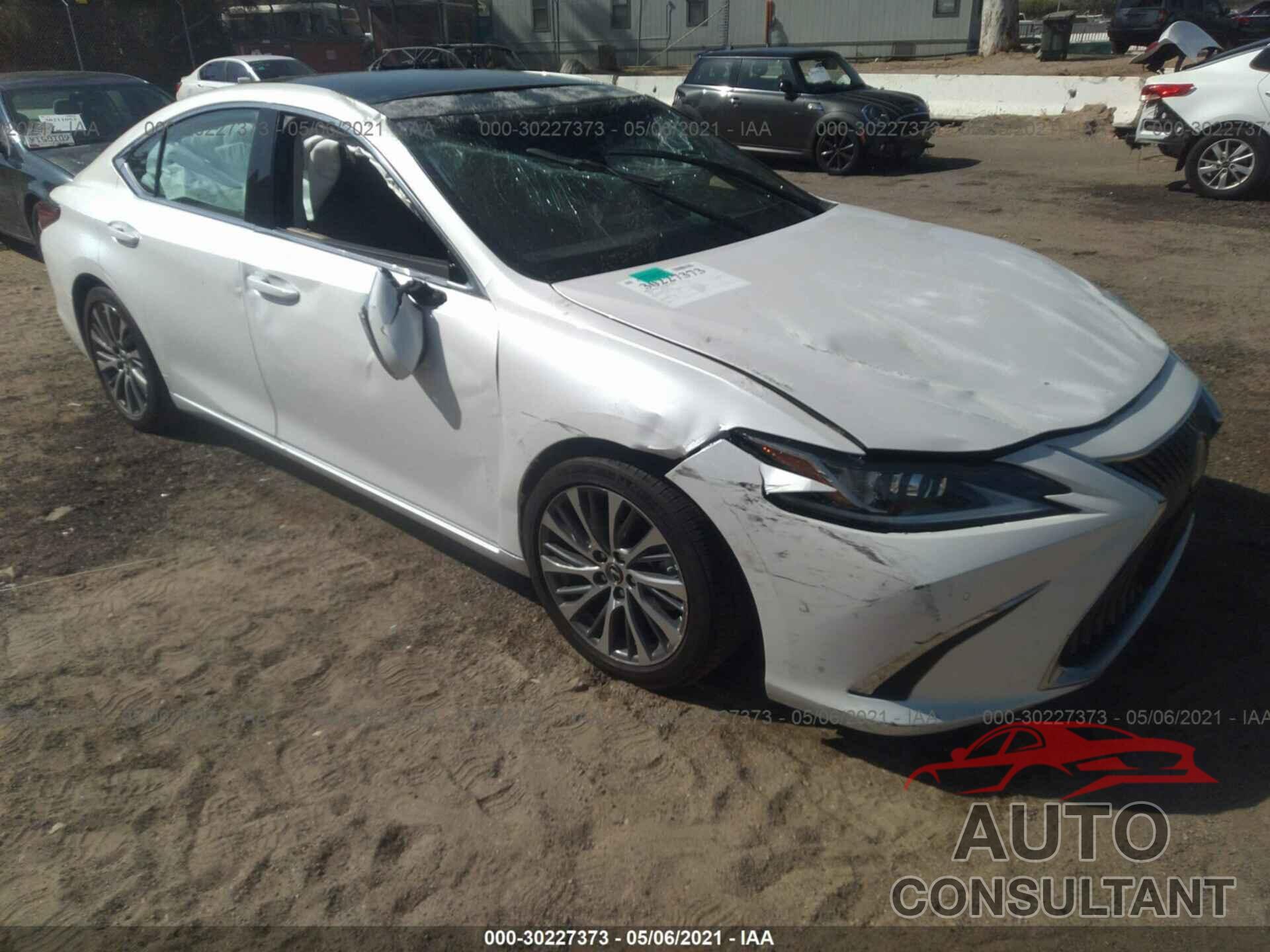 LEXUS ES 2020 - 58ADZ1B14LU073232