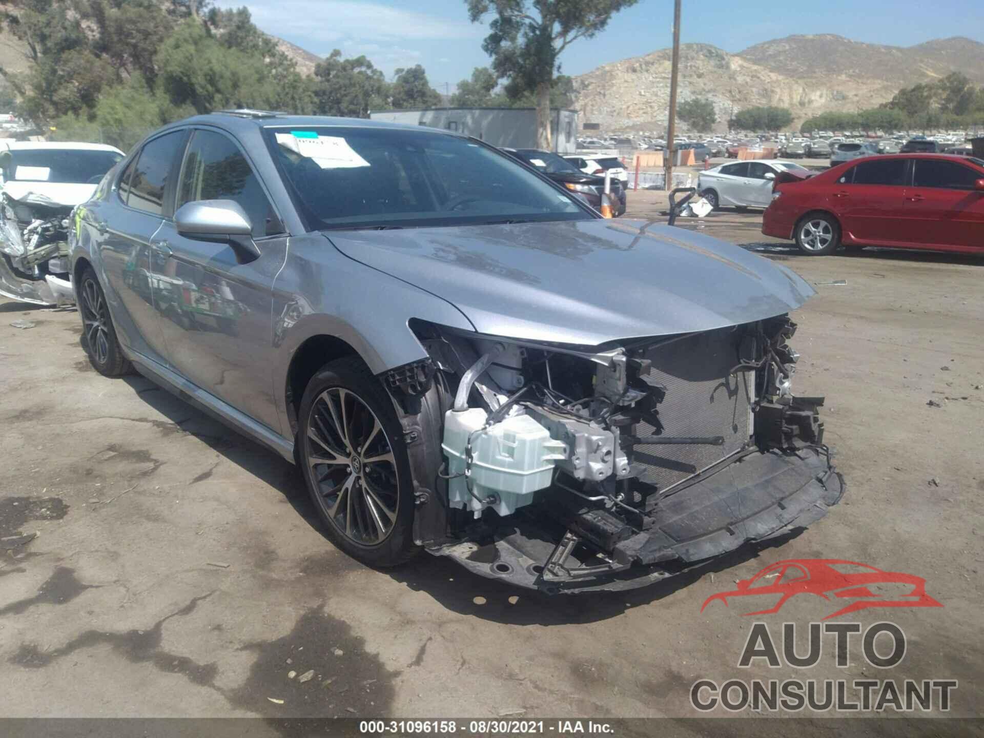 TOYOTA CAMRY 2018 - JTNB11HK6J3039348