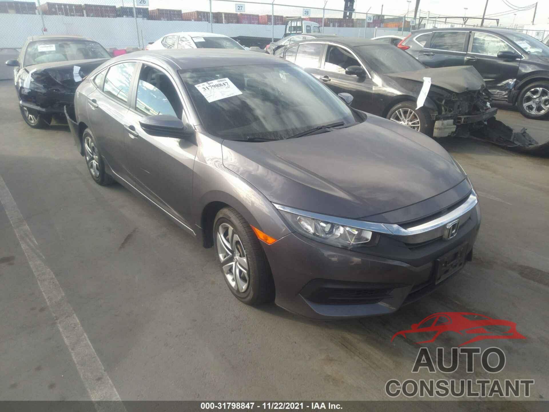 HONDA CIVIC SEDAN 2018 - 2HGFC2F56JH560488