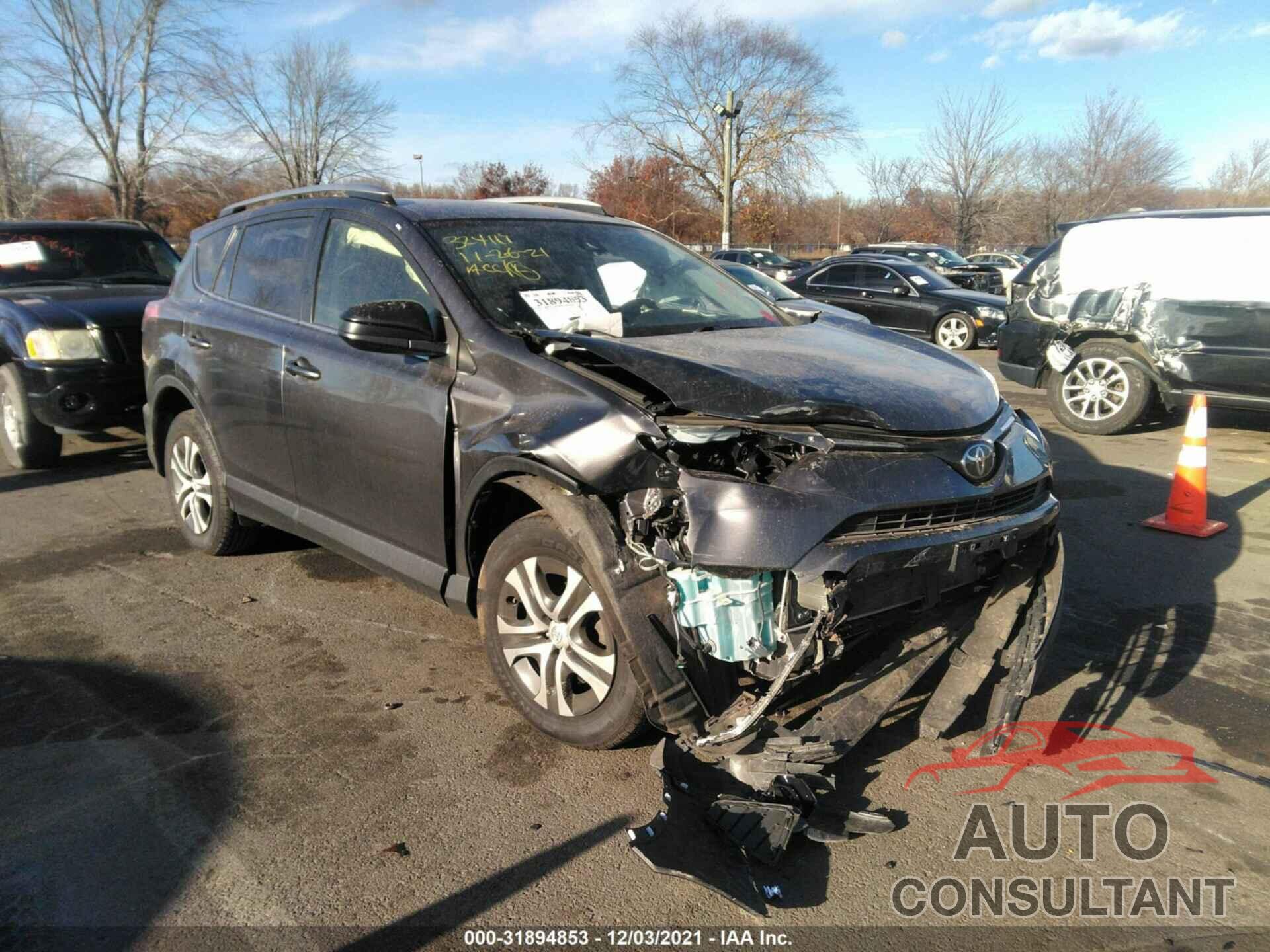 TOYOTA RAV4 2018 - JTMBFREV5JJ190342