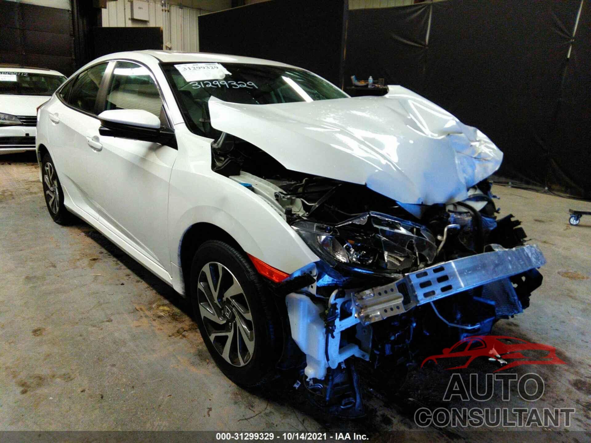 HONDA CIVIC SEDAN 2018 - 2HGFC2F72JH567634