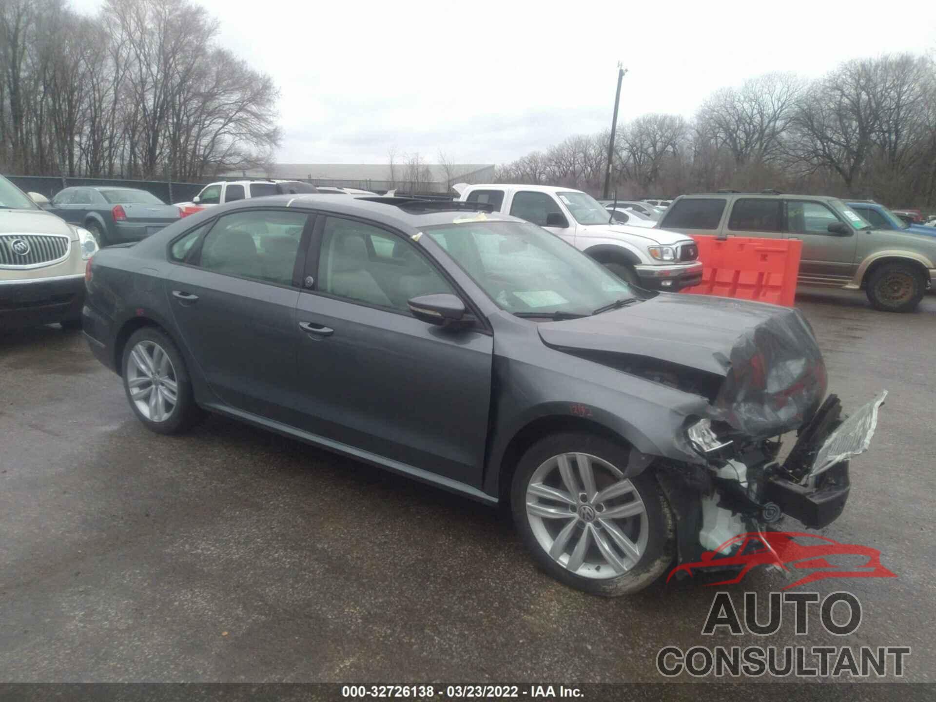 VOLKSWAGEN PASSAT 2019 - 1VWLA7A30KC013051