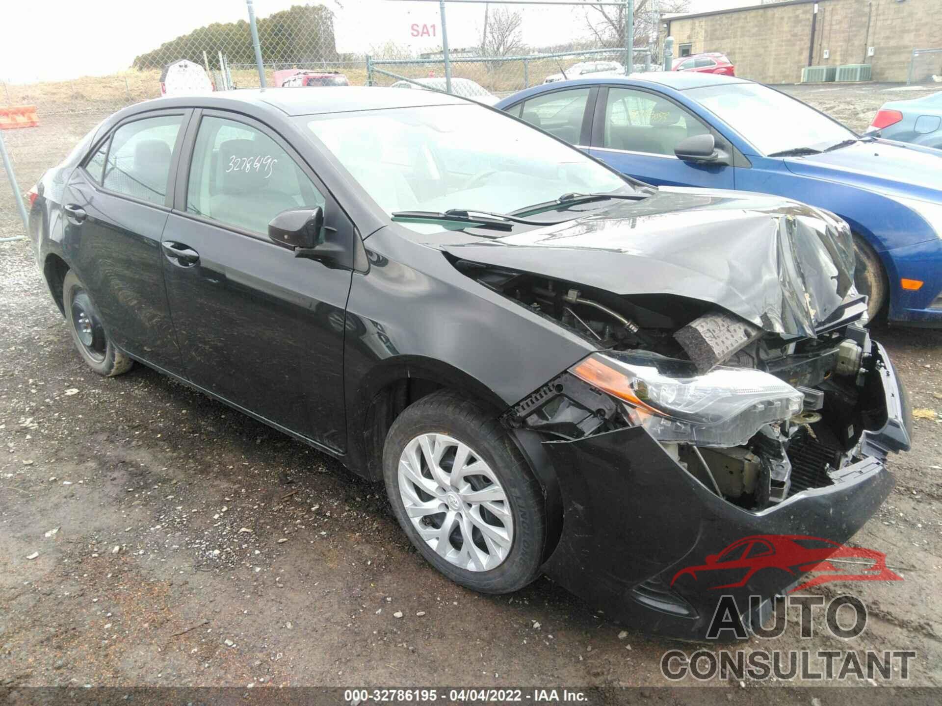 TOYOTA COROLLA 2018 - 5YFBURHE1JP855881