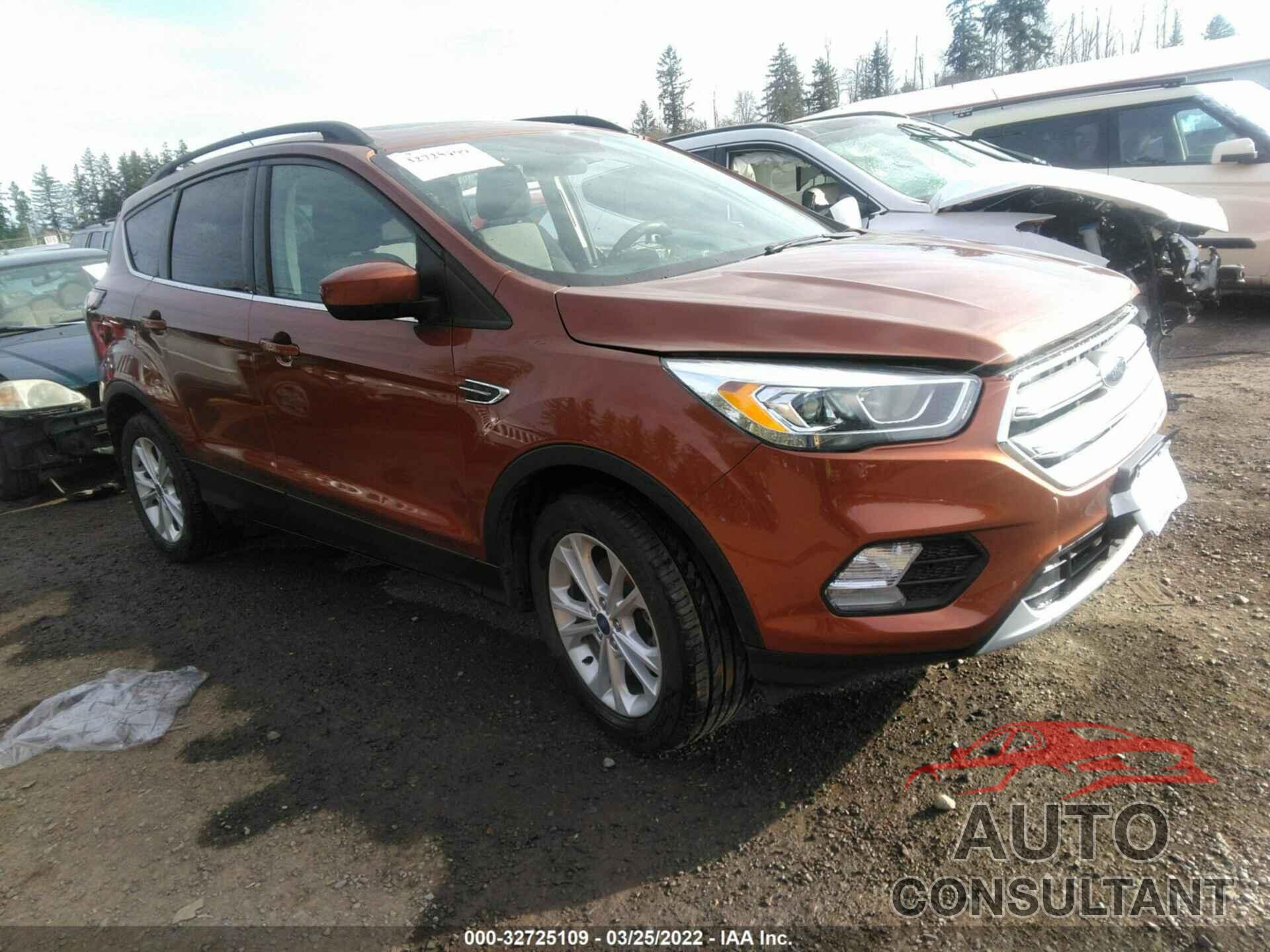 FORD ESCAPE 2017 - 1FMCU0GD6HUB82863