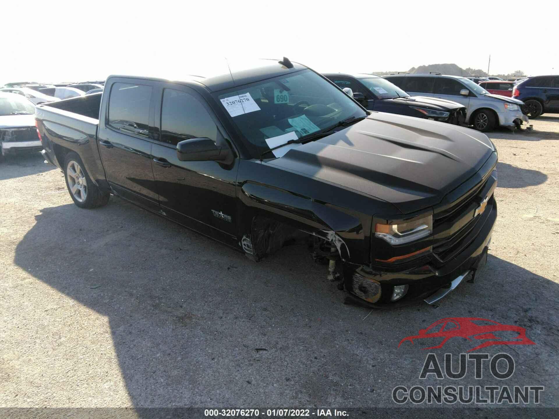 CHEVROLET SILVERADO 1500 2018 - 3GCUKREC6JG583772