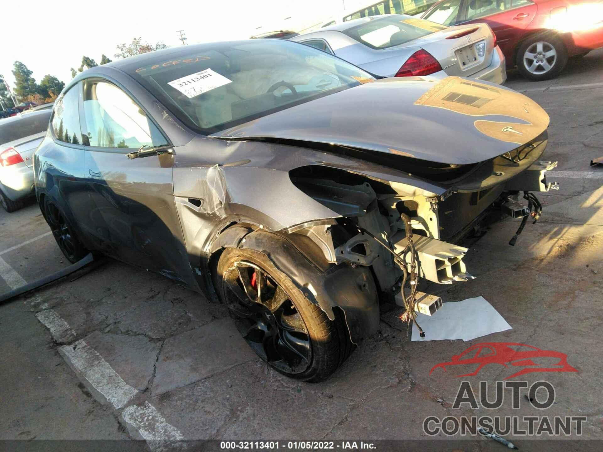 TESLA MODEL Y 2020 - 5YJYGDEF3LF013320