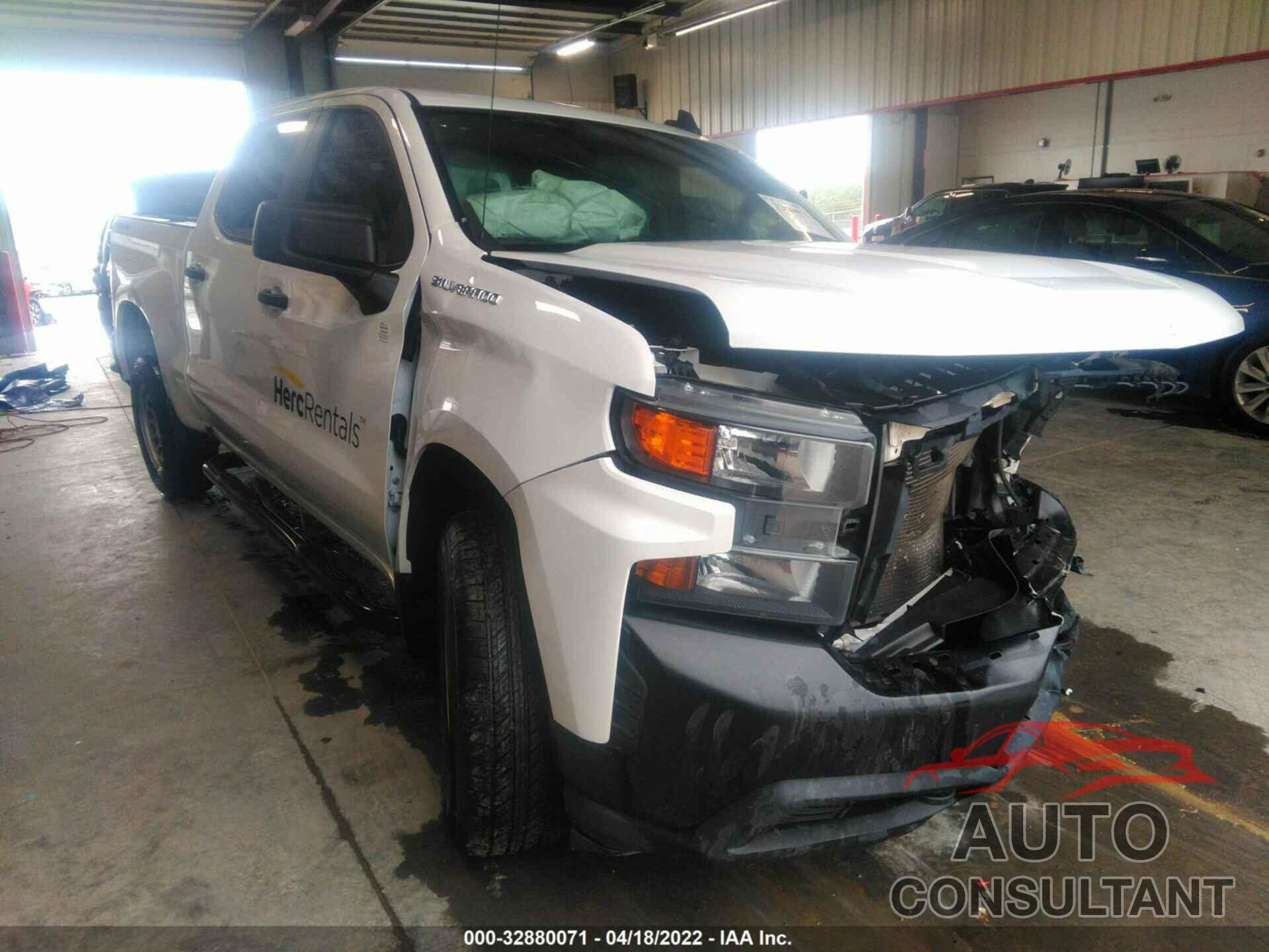CHEVROLET SILVERADO 1500 2019 - 1GCUYAEF7KZ310920