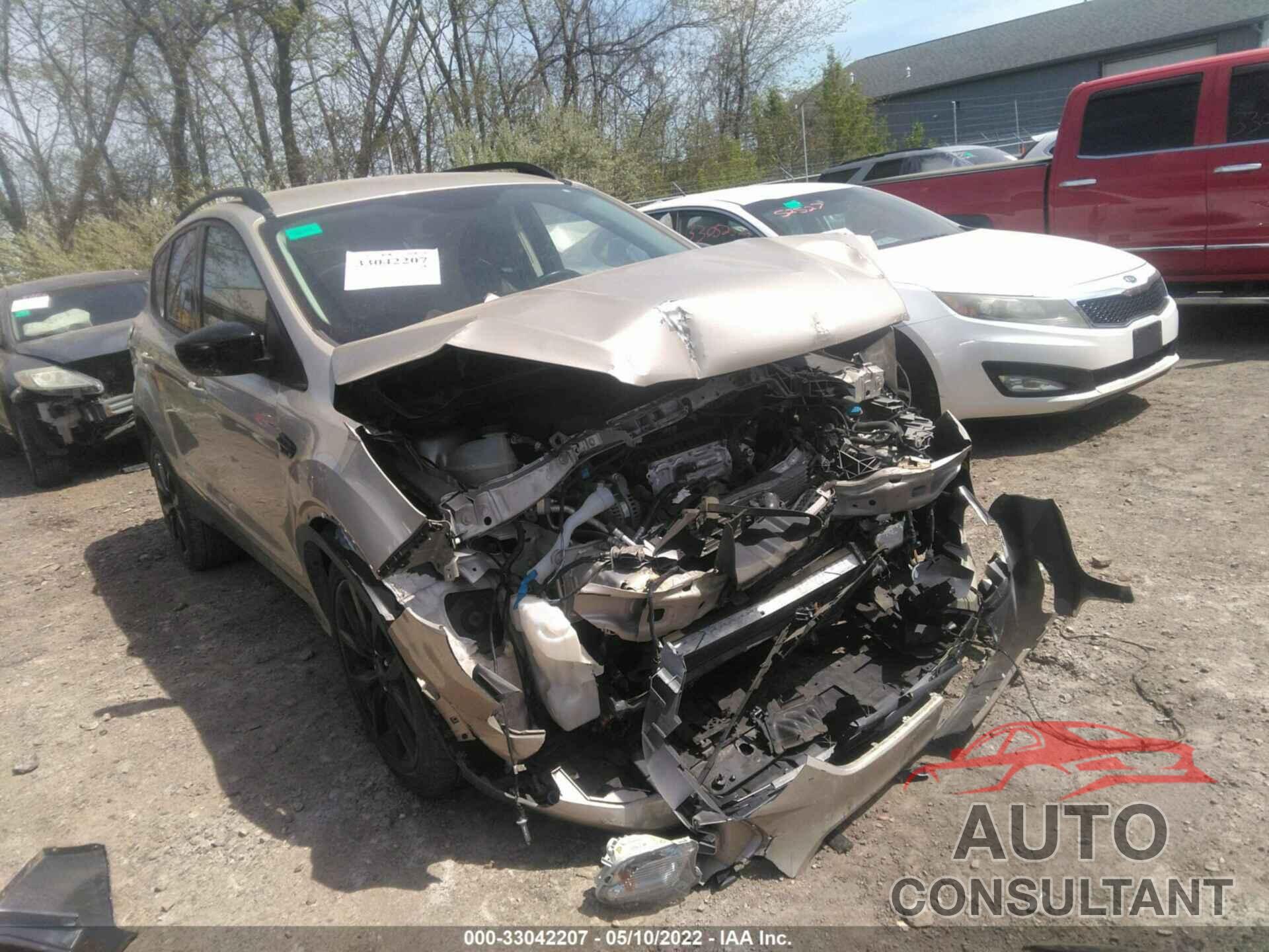 FORD ESCAPE 2018 - 1FMCU0GD9JUC68318