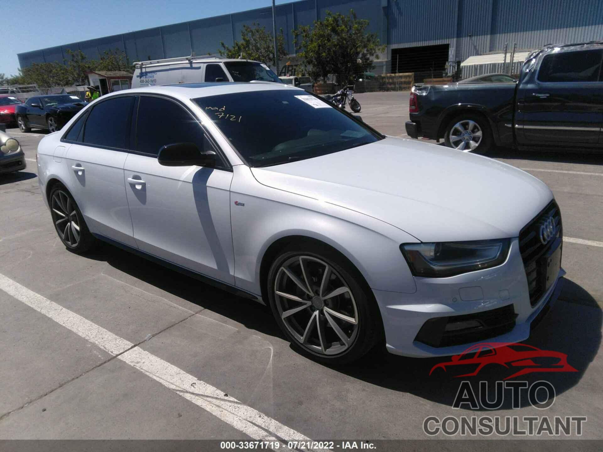 AUDI A4 2016 - WAUEFAFL2GA008677