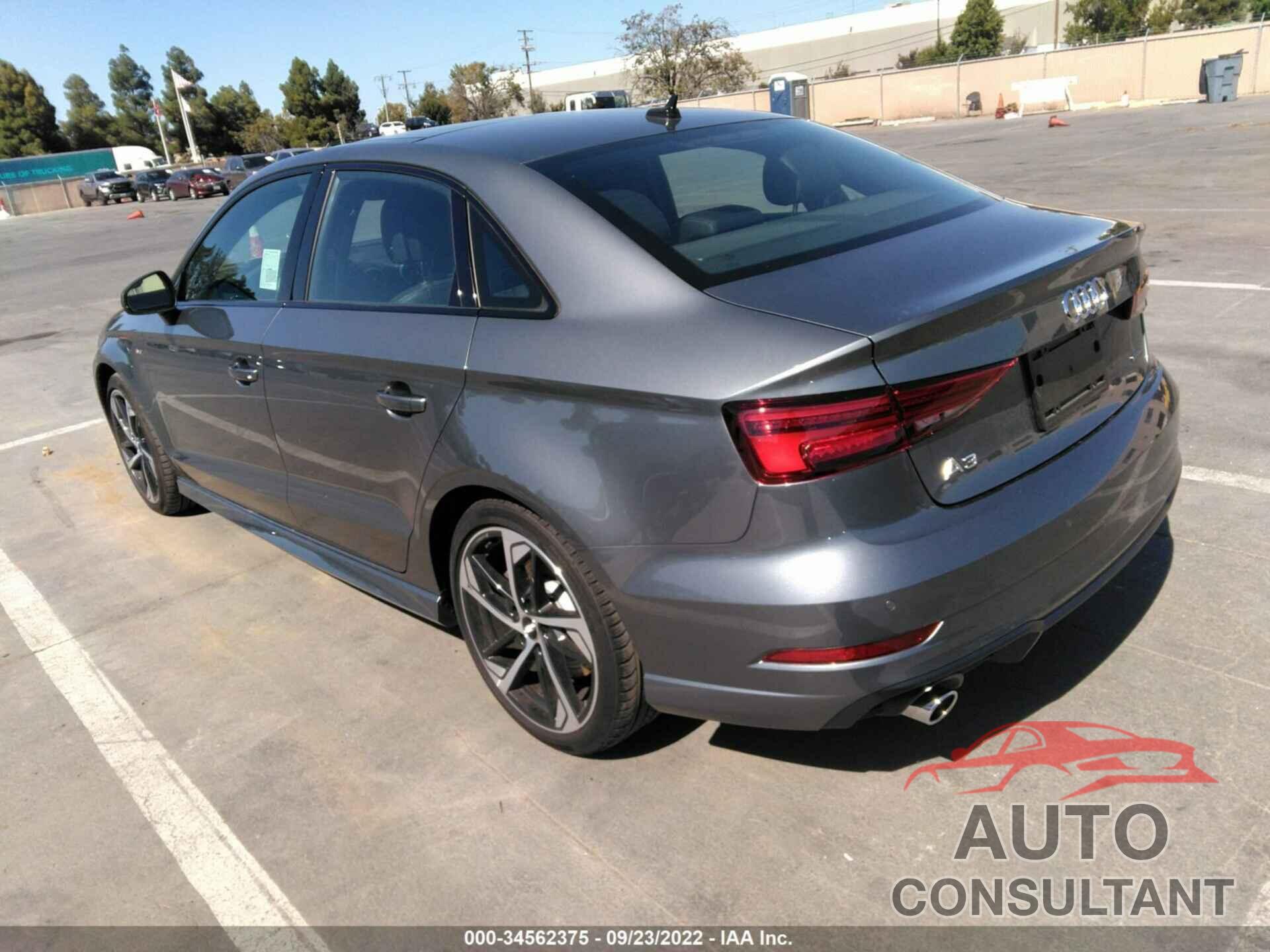 AUDI A3 SEDAN 2020 - WAUBEGFF2LA102832