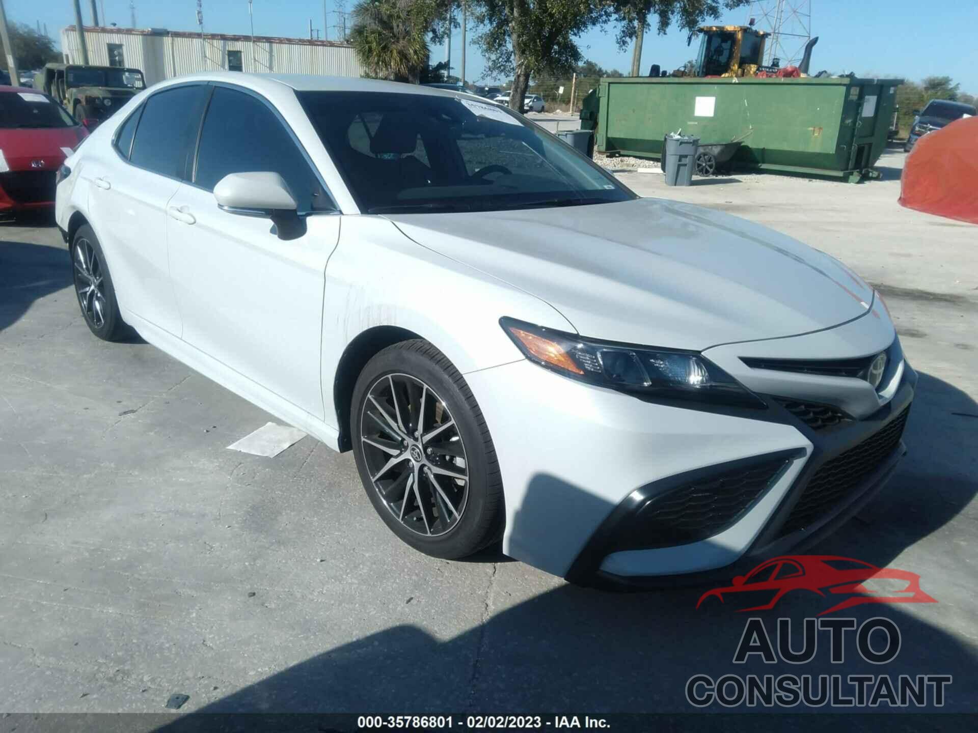 TOYOTA CAMRY 2022 - 4T1G11AK7NU041500