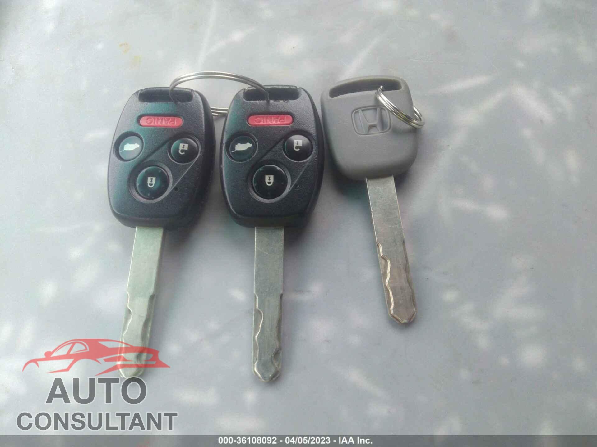 HONDA PILOT 2015 - 5FNYF4H47FB059170