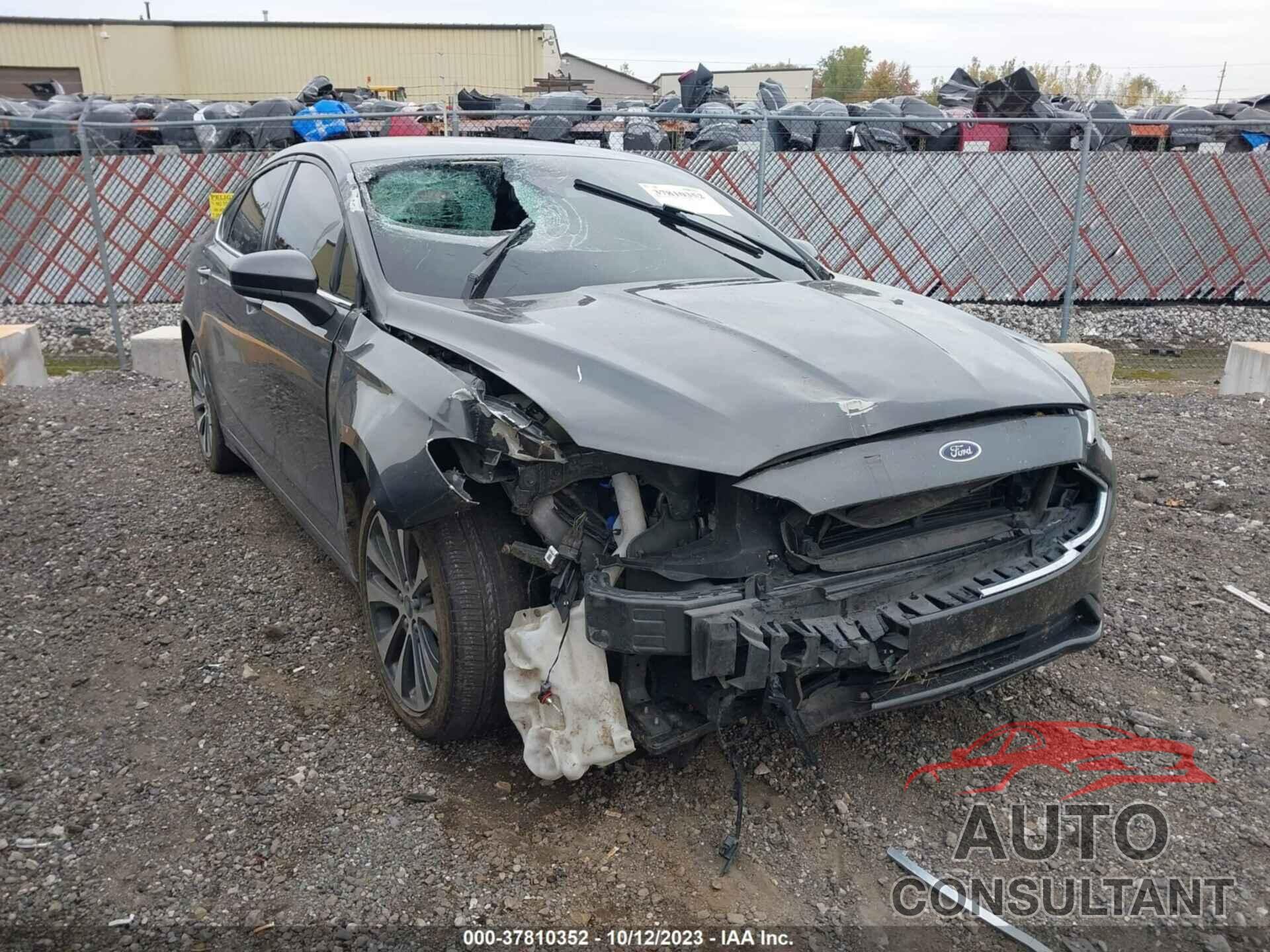 FORD FUSION 2020 - 3FA6P0T99LR180329