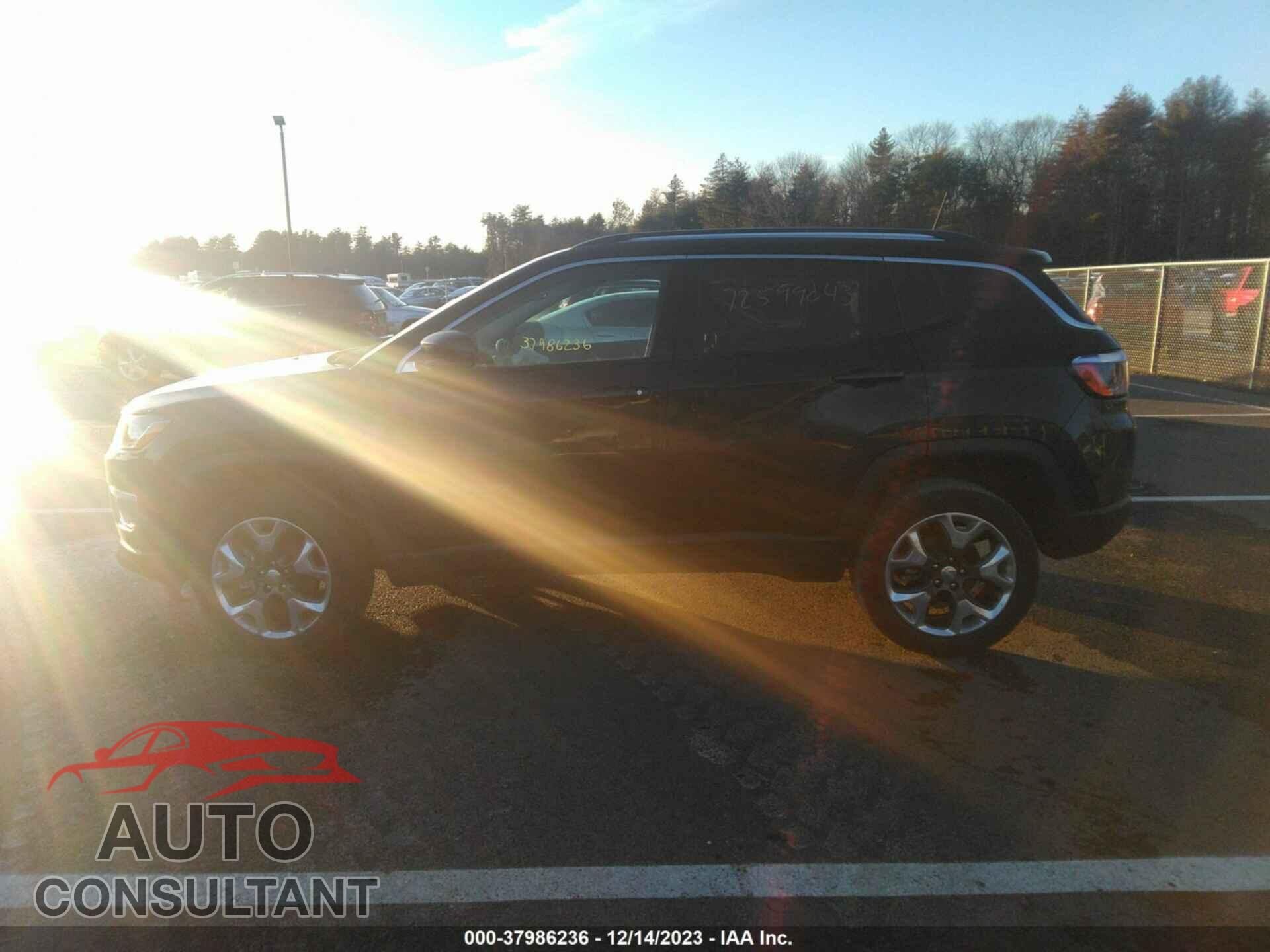 JEEP COMPASS 2020 - 3C4NJDCB4LT256270