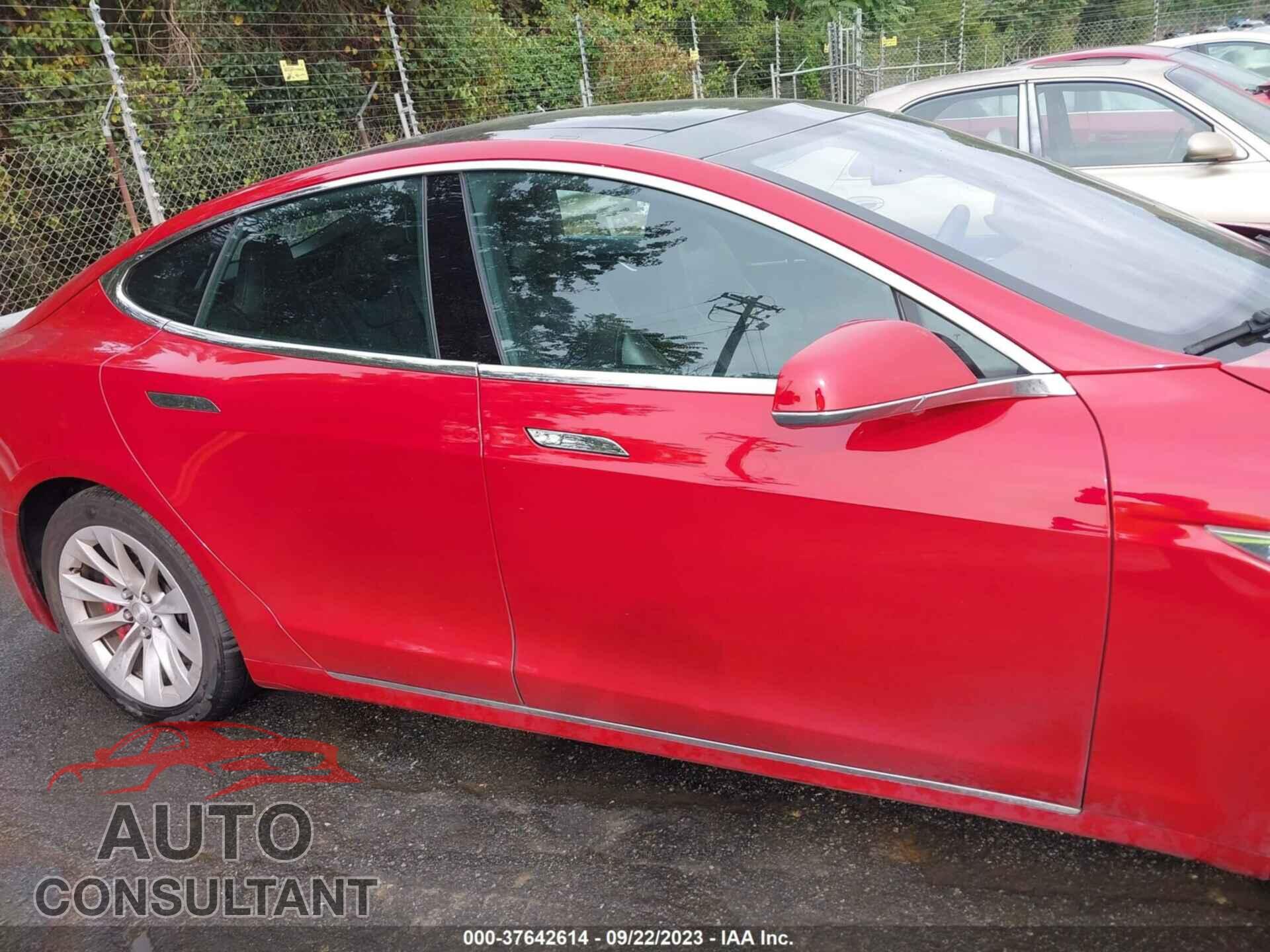 TESLA MODEL S 2016 - 5YJSA1E17GF138403