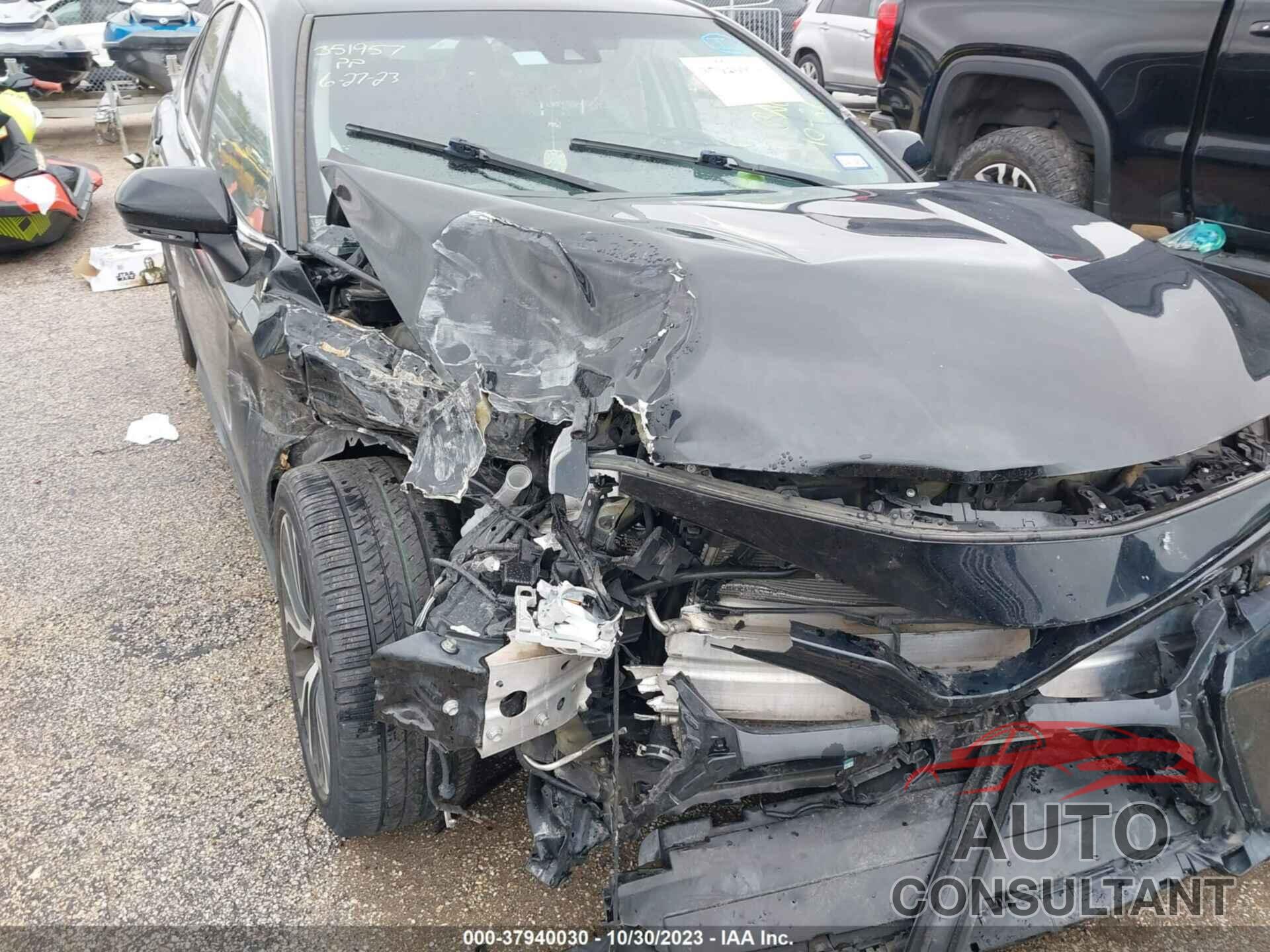 TOYOTA CAMRY 2018 - 4T1B11HK4JU626447