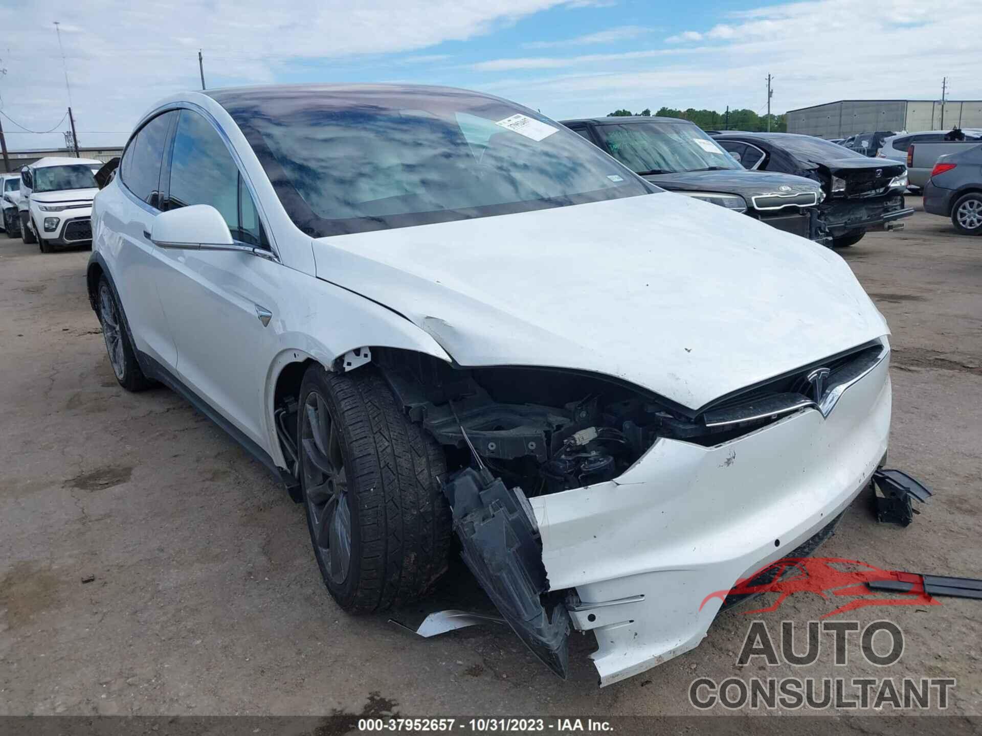 TESLA MODEL X 2016 - 5YJXCBE20GF030204