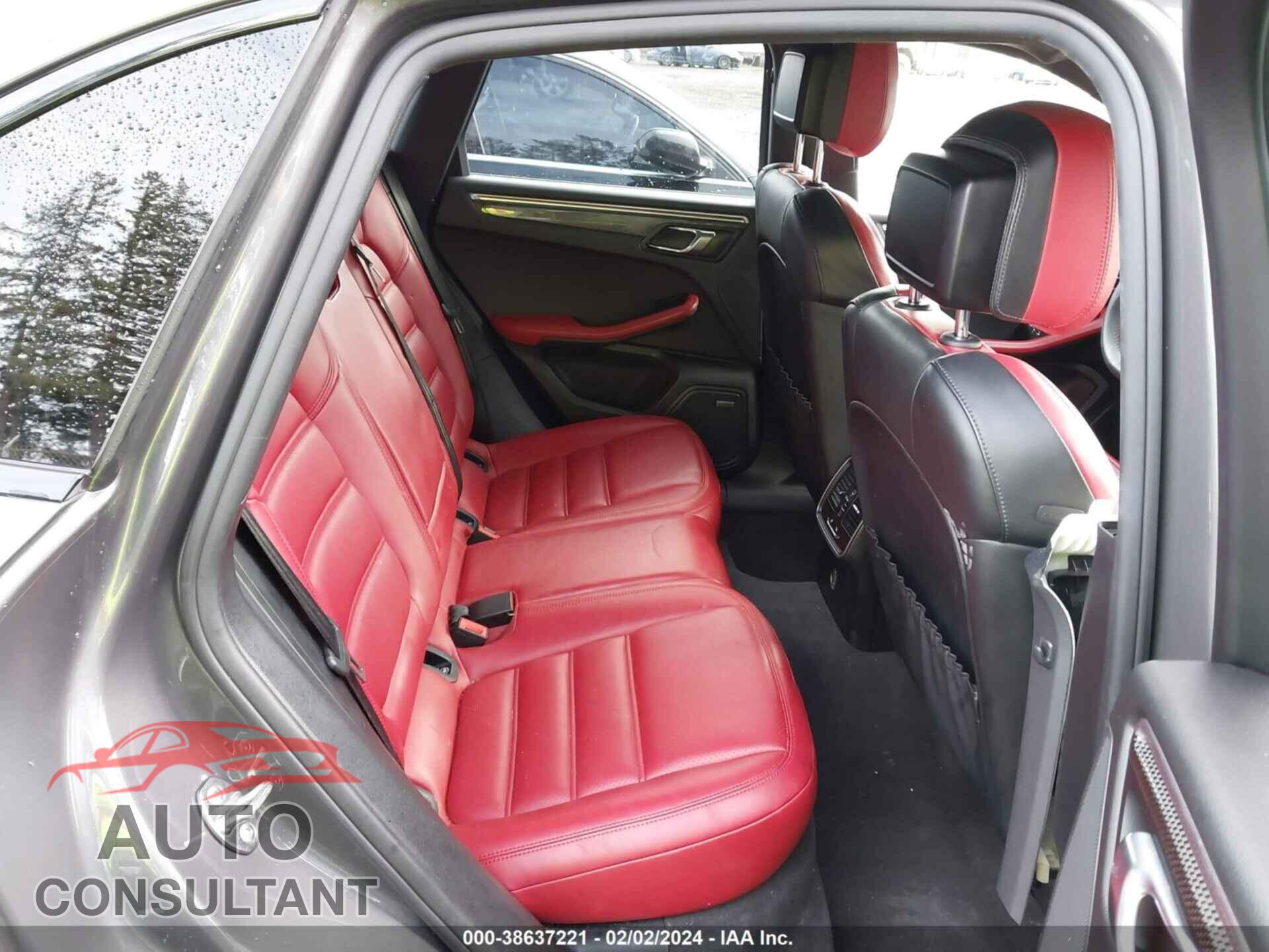 PORSCHE MACAN 2018 - WP1AG2A53JLB64766