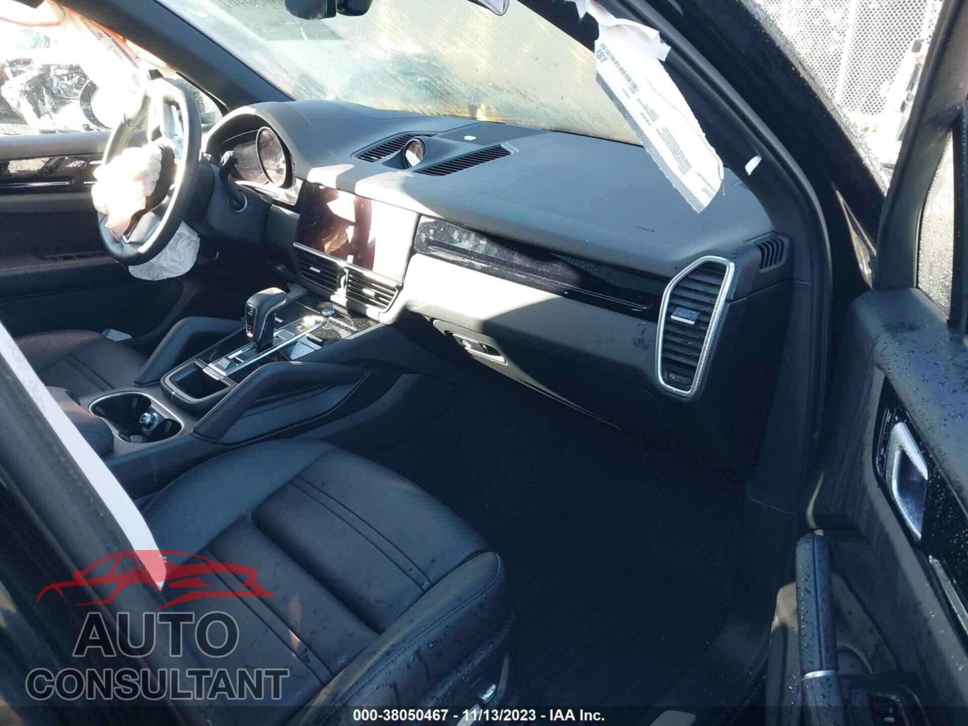 PORSCHE CAYENNE 2021 - WP1AA2AY2MDA08387