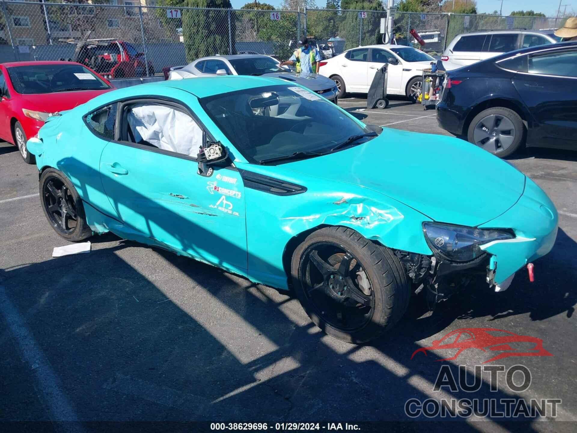 TOYOTA 86 2017 - JF1ZNAA10H8701159