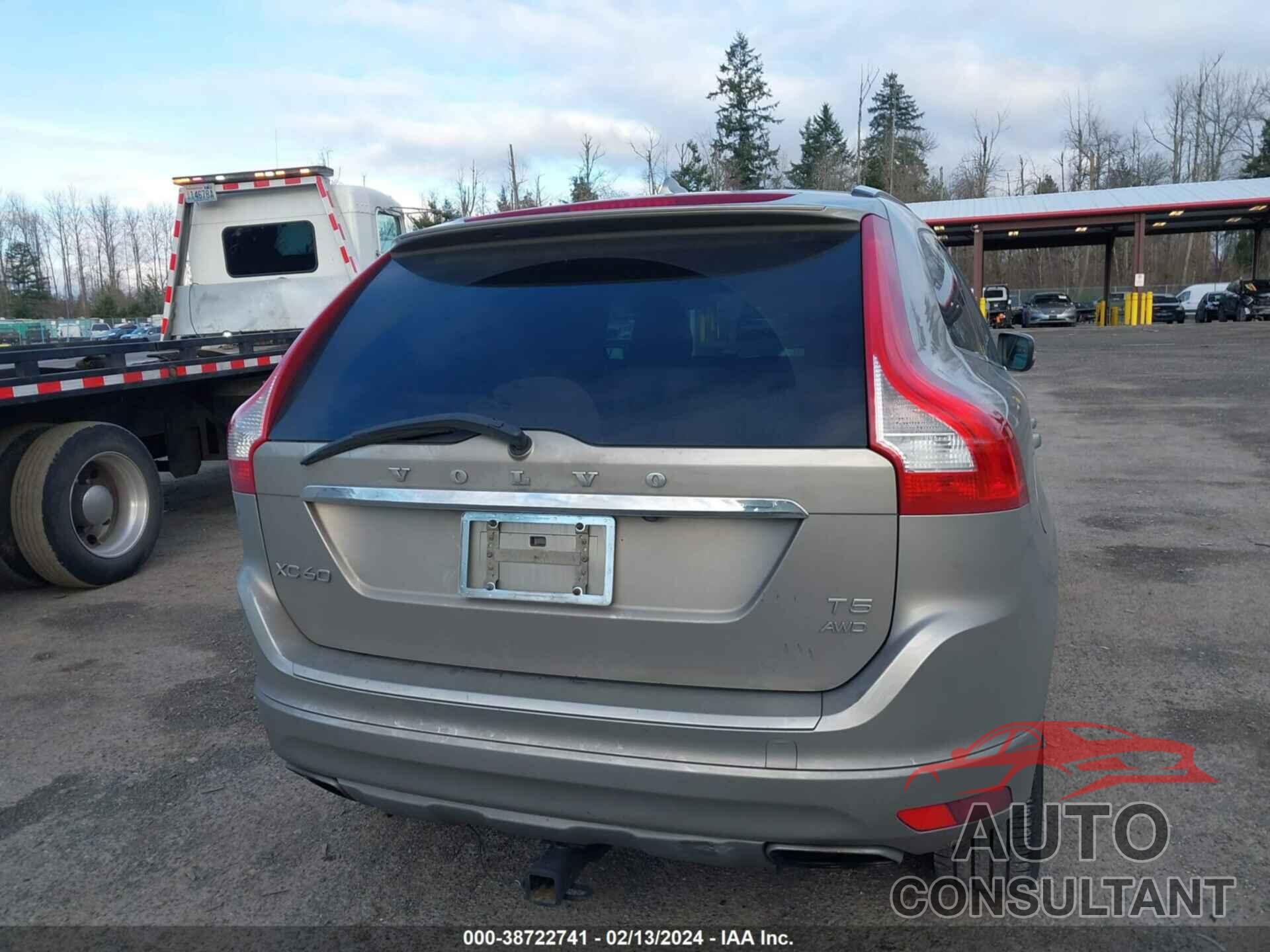 VOLVO XC60 2016 - YV4612RM0G2787617