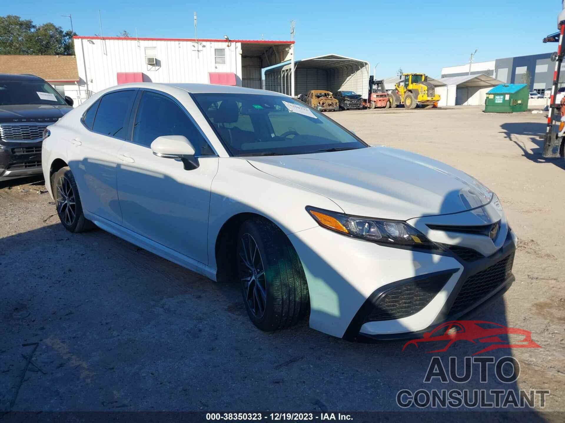 TOYOTA CAMRY 2024 - 4T1T11AK9RU188695