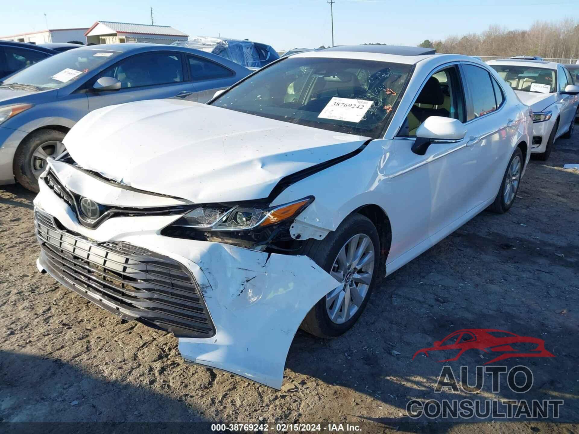 TOYOTA CAMRY 2018 - JTNB11HK8J3030389