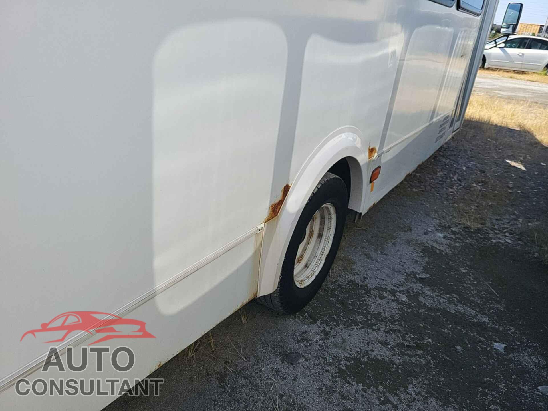 FORD E-450 CUTAWAY 2017 - 1FDFE4FS9HDC32009