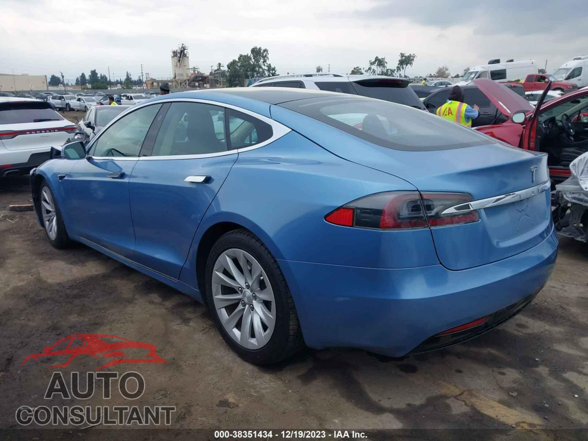 TESLA MODEL S 2017 - 5YJSA1E21HF186523