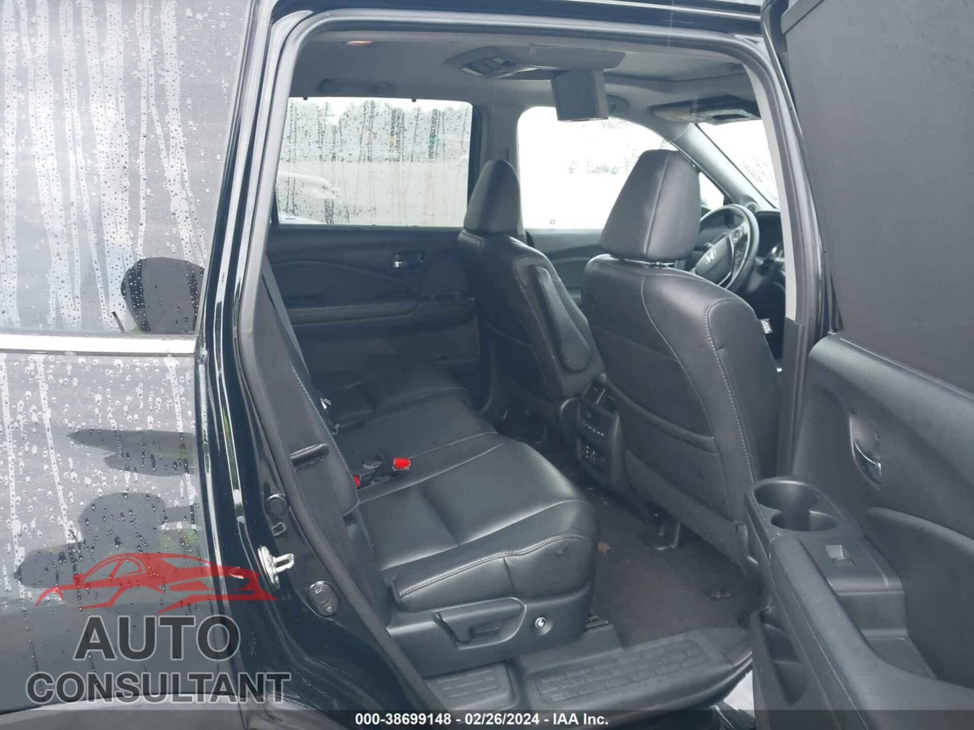 HONDA PILOT 2017 - 5FNYF5H99HB003946
