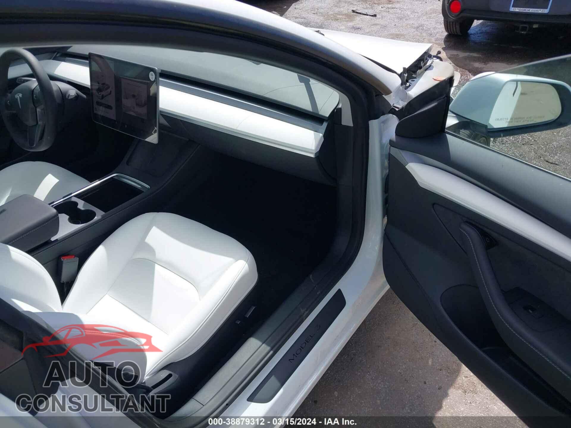 TESLA MODEL 3 2023 - 5YJ3E1EA0PF660668