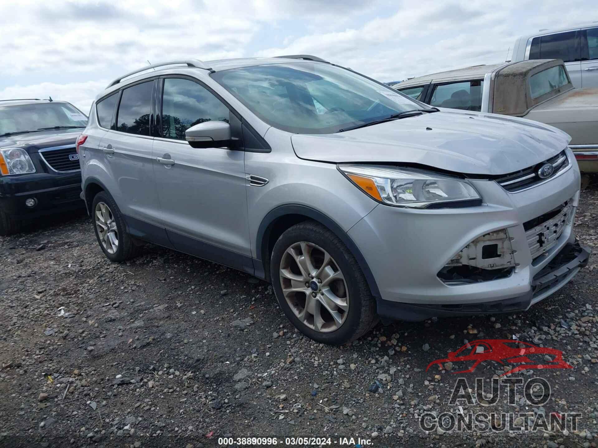 FORD ESCAPE 2016 - 1FMCU0JX1GUB87762