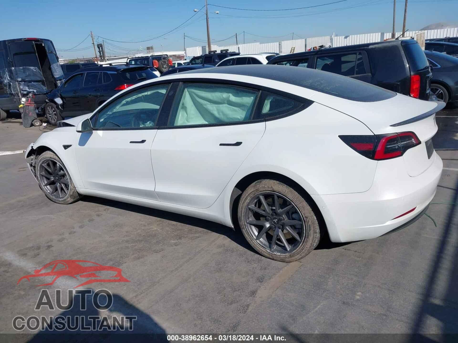 TESLA MODEL 3 2021 - 5YJ3E1EA2MF923223