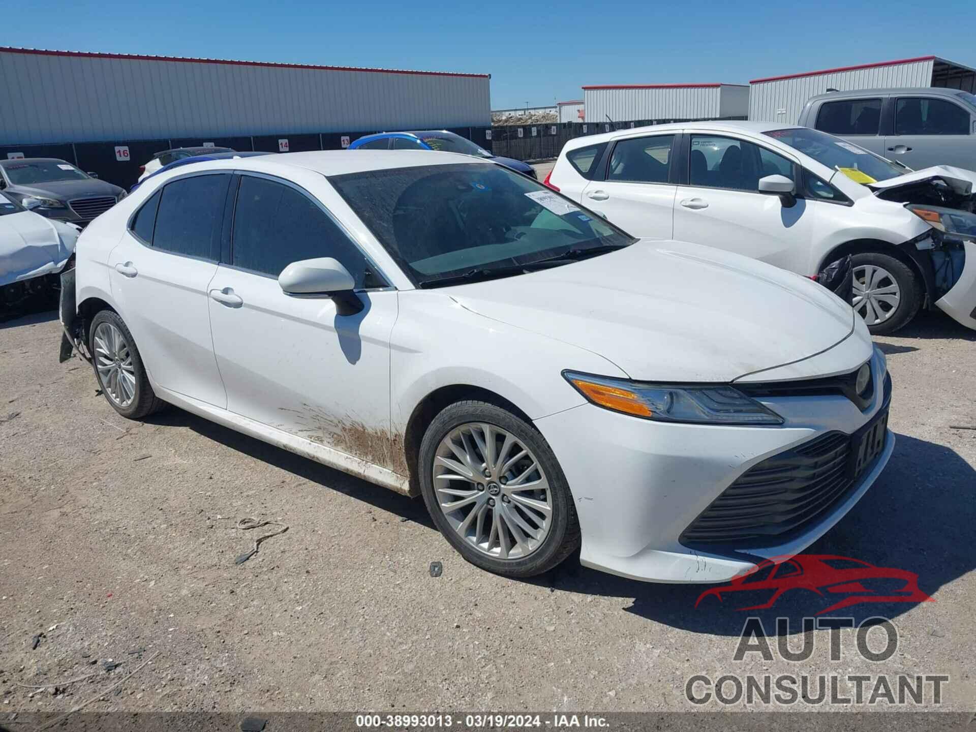 TOYOTA CAMRY 2019 - 4T1B11HK2KU765218