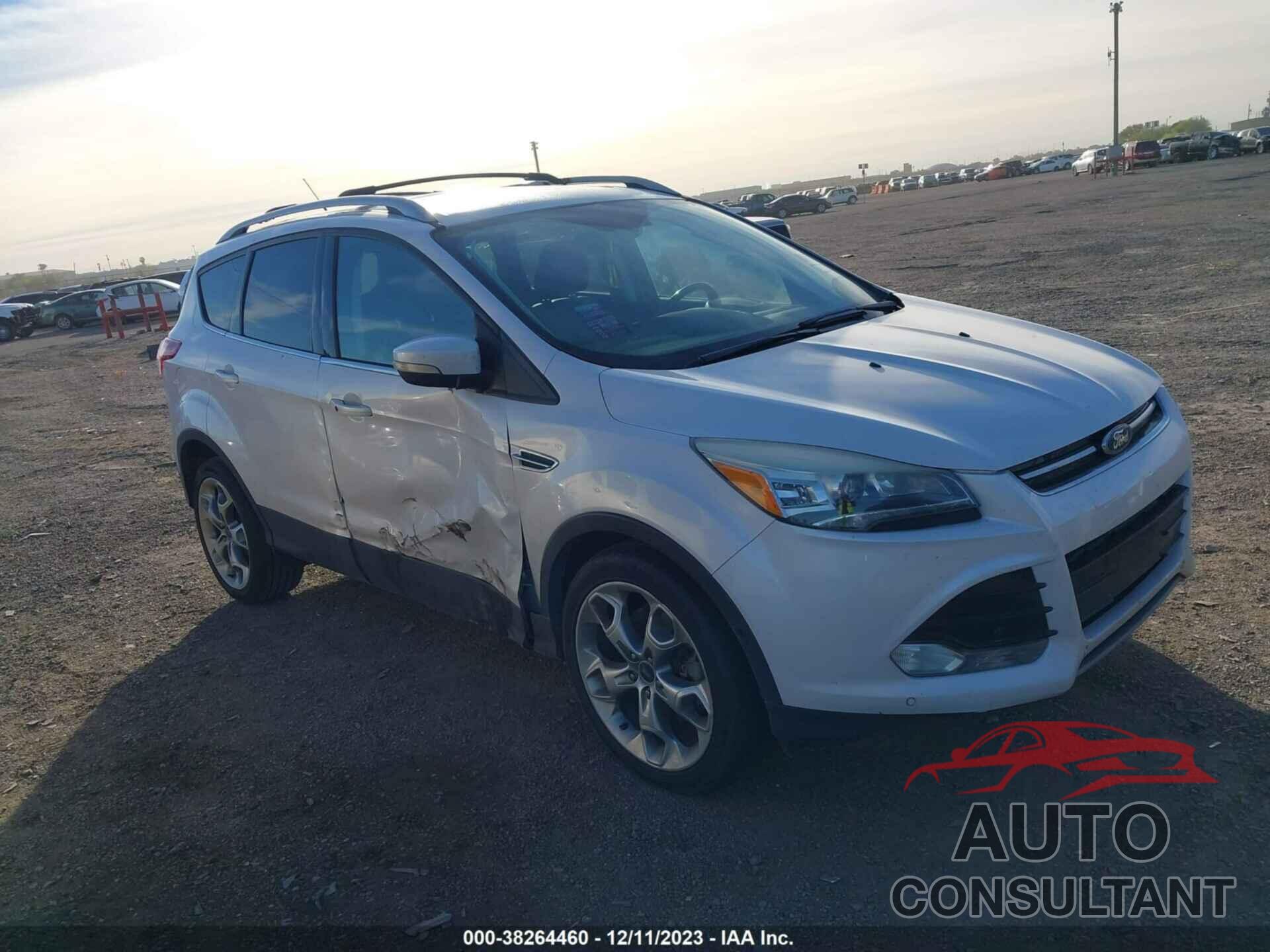 FORD ESCAPE 2016 - 1FMCU0J9XGUC10554